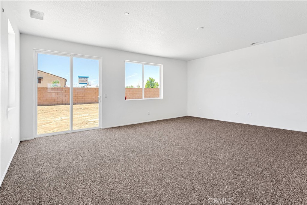 Victorville, California, 92395, United States, 3 Bedrooms Bedrooms, ,2 BathroomsBathrooms,Residential,For Sale,1865336