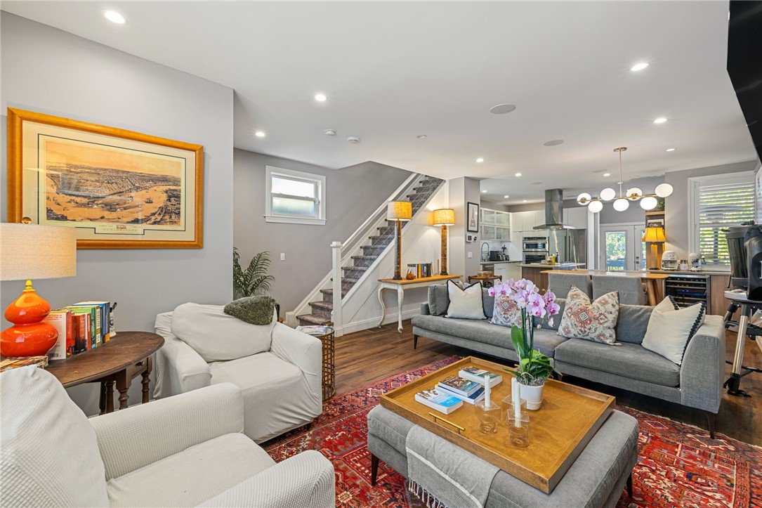 East Liberty, Pennsylvania, 15206, United States, 4 Bedrooms Bedrooms, ,4 BathroomsBathrooms,Residential,For Sale,1950996