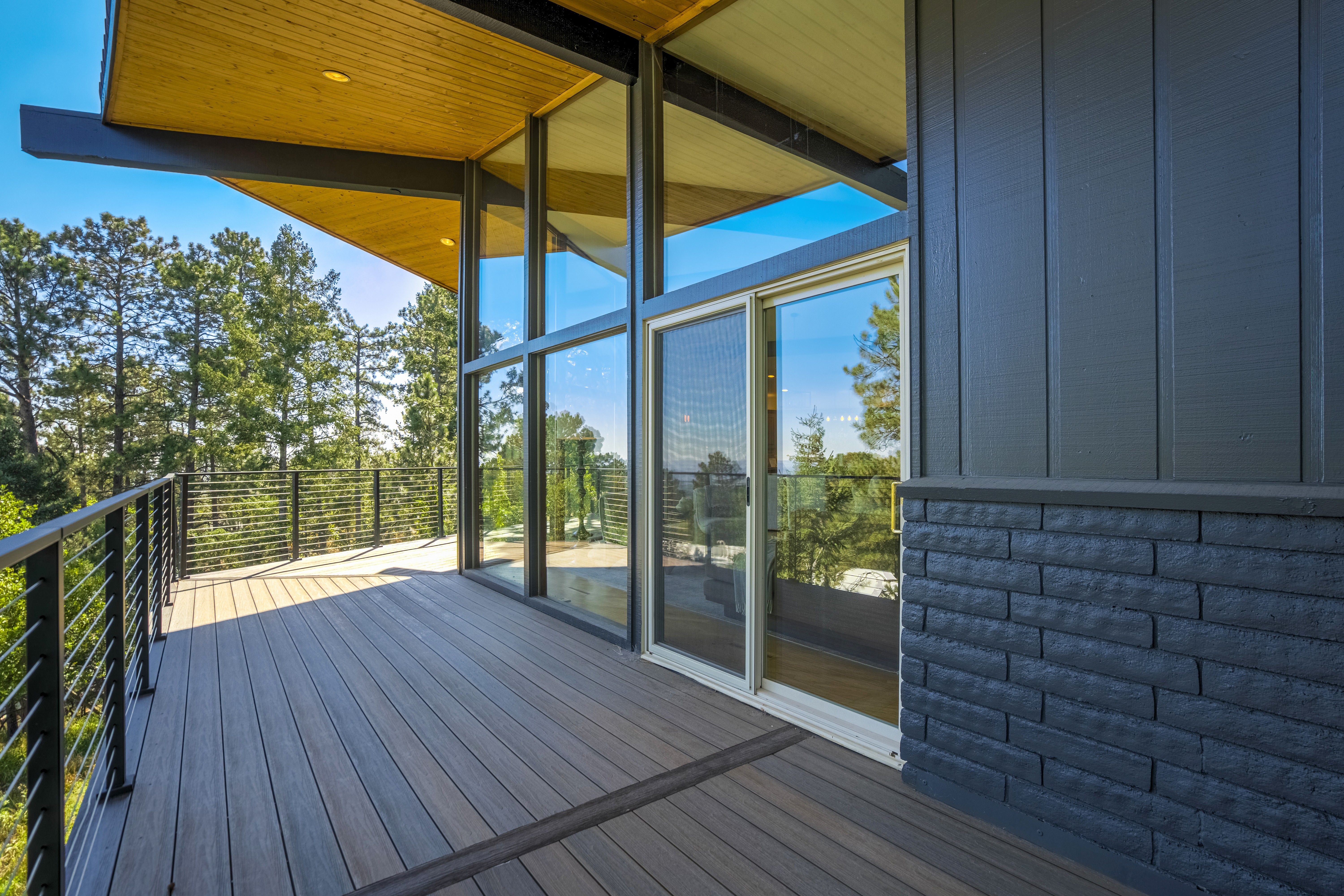  Frank Lloyd Wright-Inspired Architecturally Striking Home with Dramatic Views - 物件實景