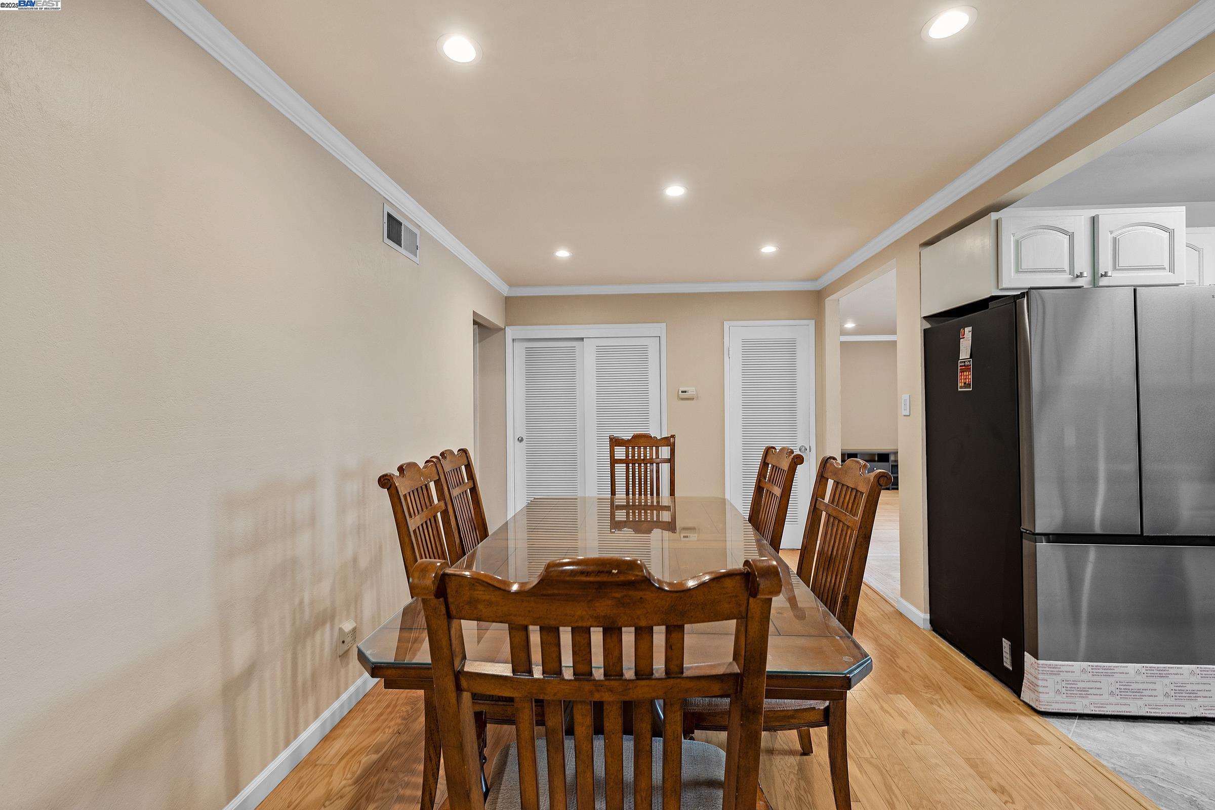 Hayward, California, 94544, United States, 3 Bedrooms Bedrooms, ,2 BathroomsBathrooms,Residential,For Sale,1999111