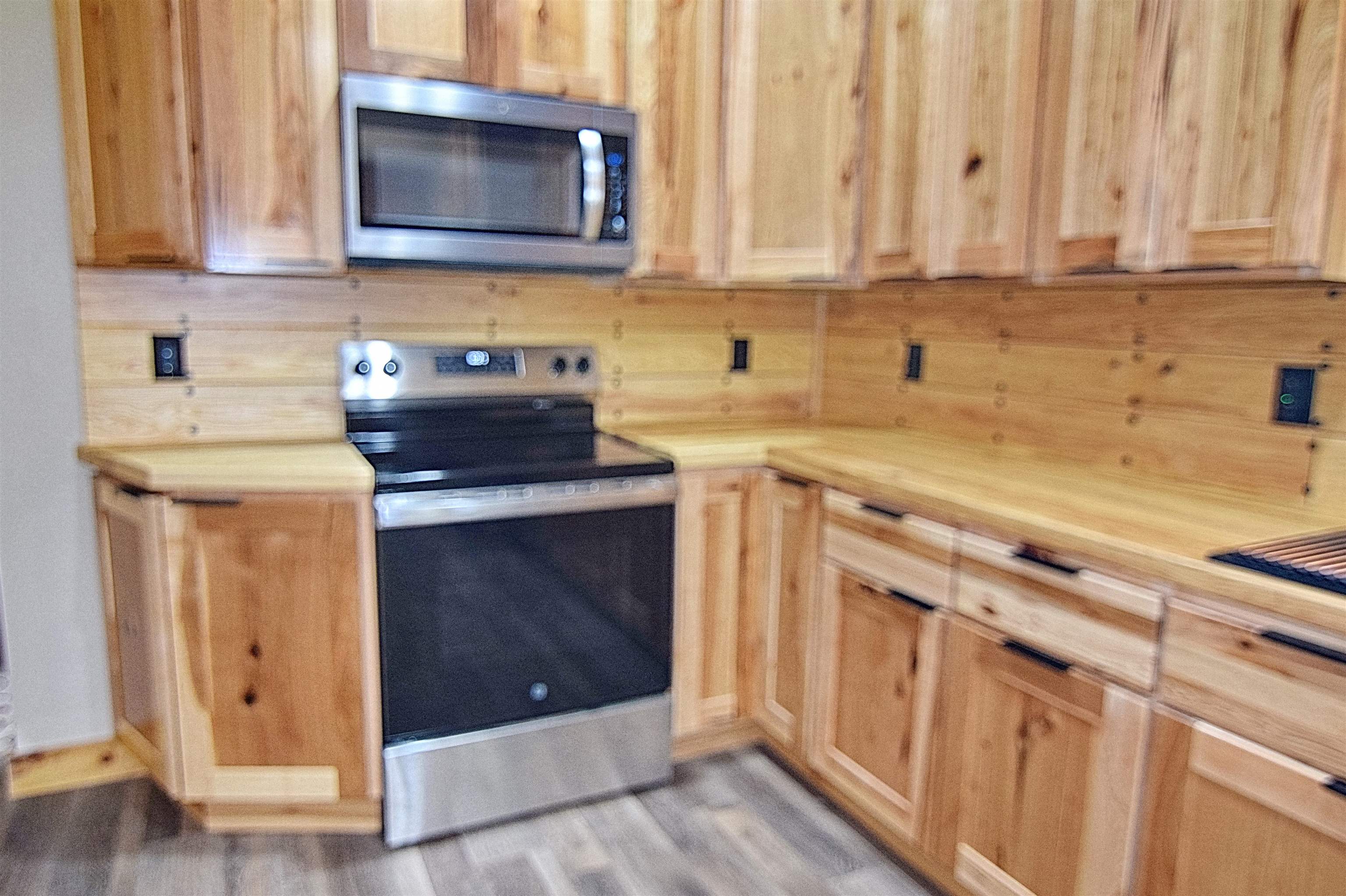 Lisbon, New Hampshire, 03585, United States, 3 Bedrooms Bedrooms, ,3 BathroomsBathrooms,Residential,For Sale,1877194