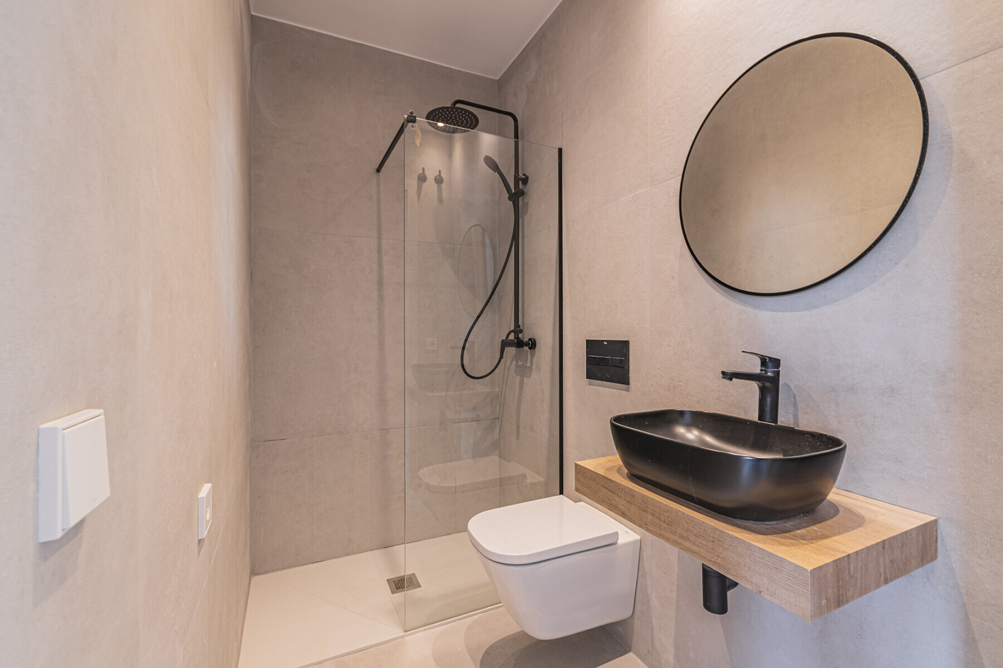  Newly constructed duplex penthouse near the beach - 物件實景