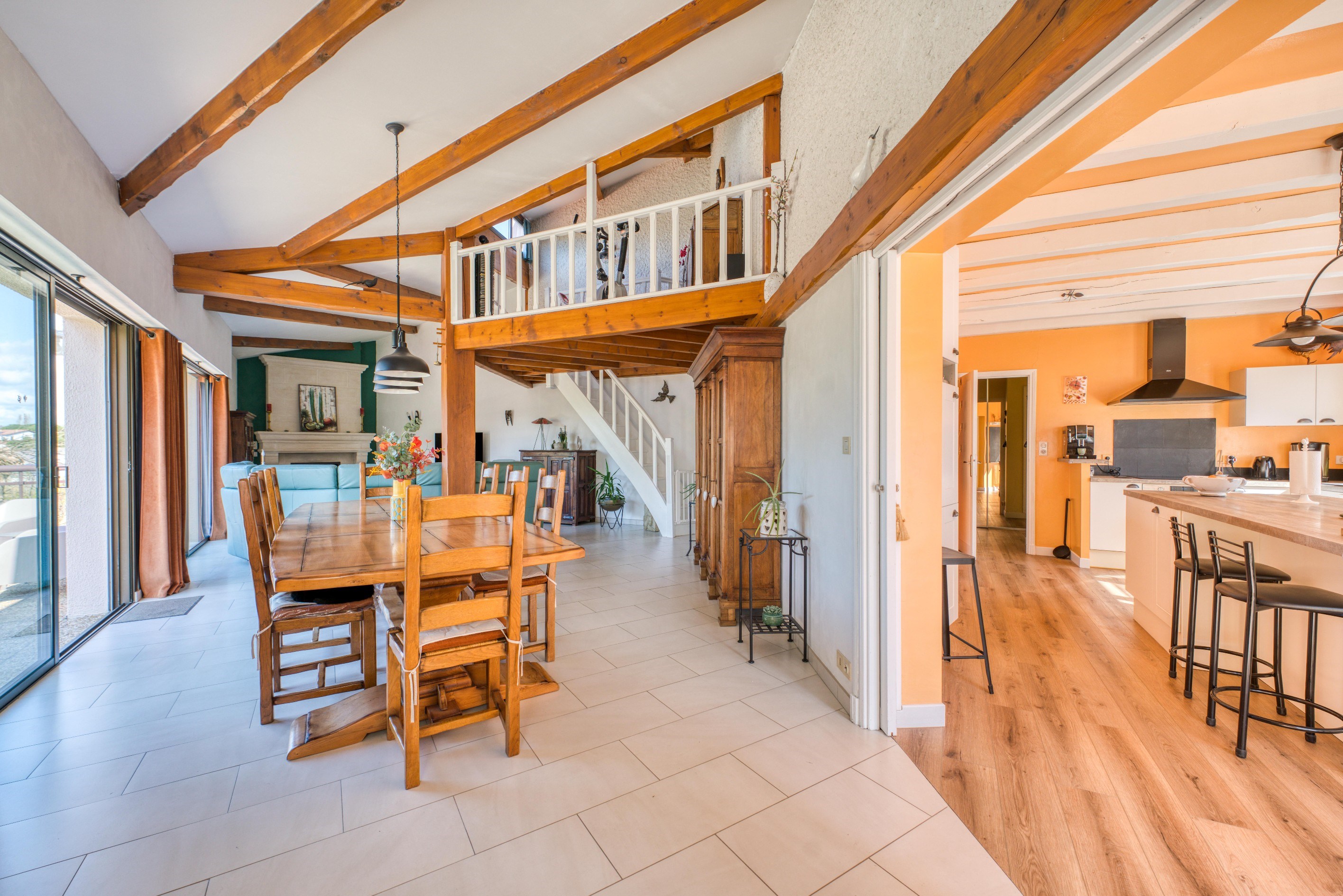  ELEGANT FAMILY VILLA WITH POOL AND LARGE GROUNDS JUST STEPS FROM NAUZAN BEACH - 物件實景