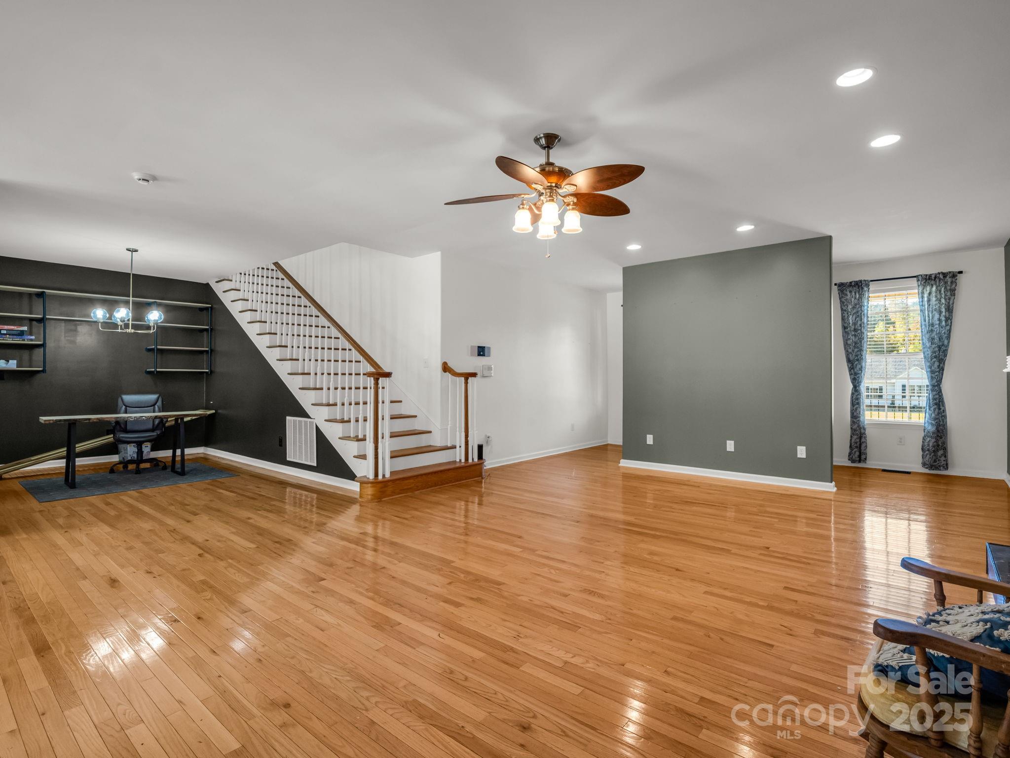 Shelby, North Carolina, 28152, United States, 3 Bedrooms Bedrooms, ,2 BathroomsBathrooms,Residential,For Sale,1969523