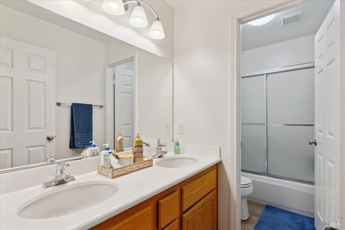 Benicia, California, 94510, United States, 4 Bedrooms Bedrooms, ,3 BathroomsBathrooms,Residential,For Sale,1906228
