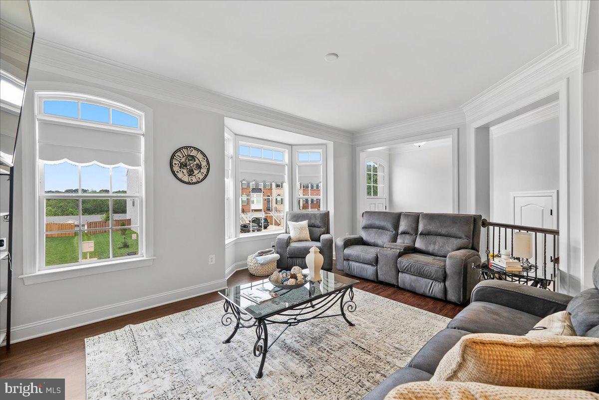 Woodbridge, Virginia, 22193, United States, 3 Bedrooms Bedrooms, ,4 BathroomsBathrooms,Residential,For Sale,1921081