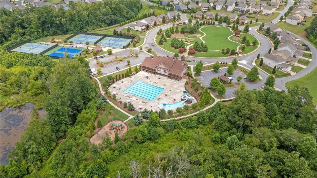 Cumming, Georgia, 30040, United States, 4 Bedrooms Bedrooms, ,4 BathroomsBathrooms,Residential,For Sale,1915176