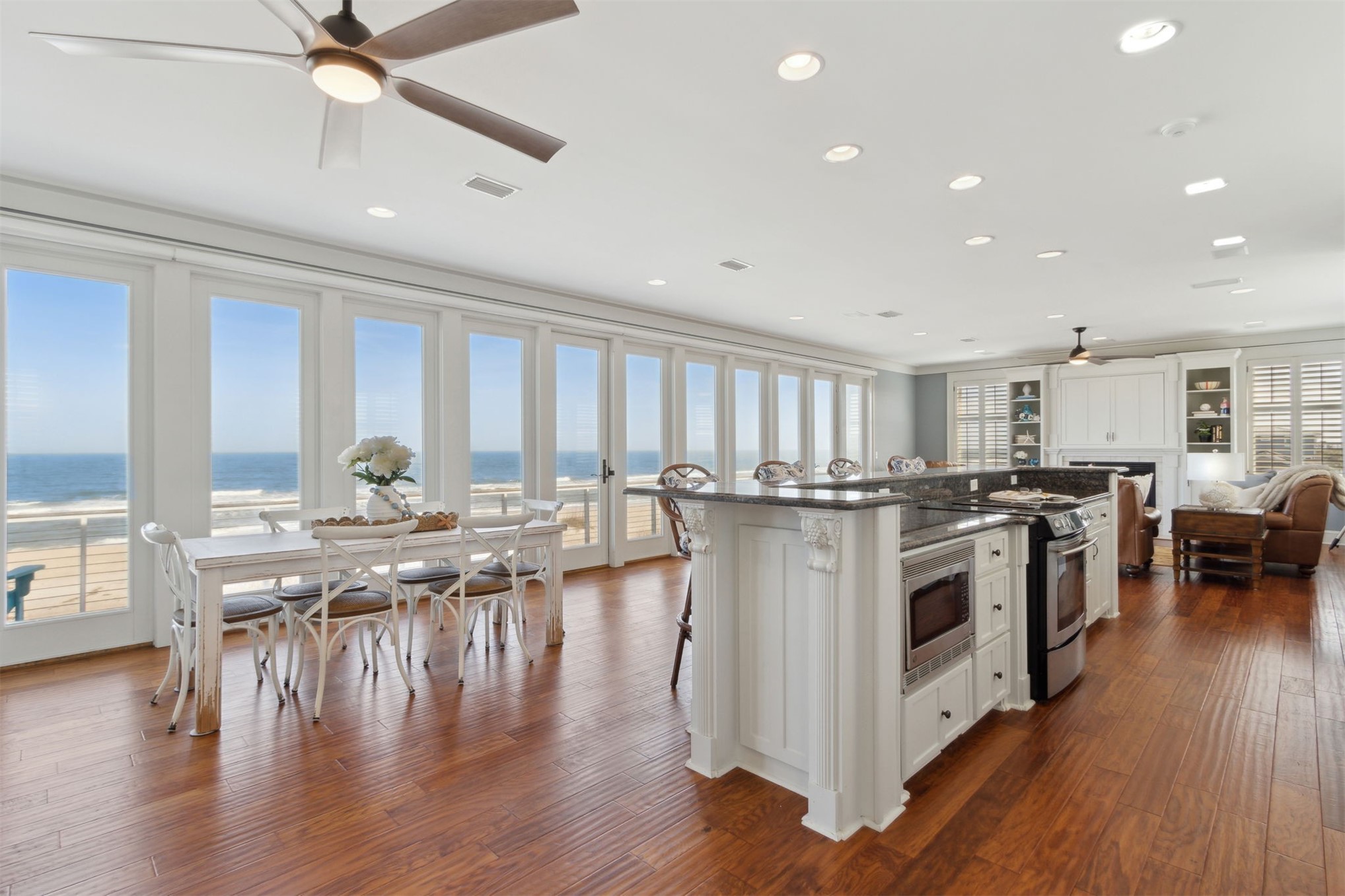 Fernandina Beach, Florida, 32034, United States, 3 Bedrooms Bedrooms, ,3 BathroomsBathrooms,Residential,For Sale,2016912