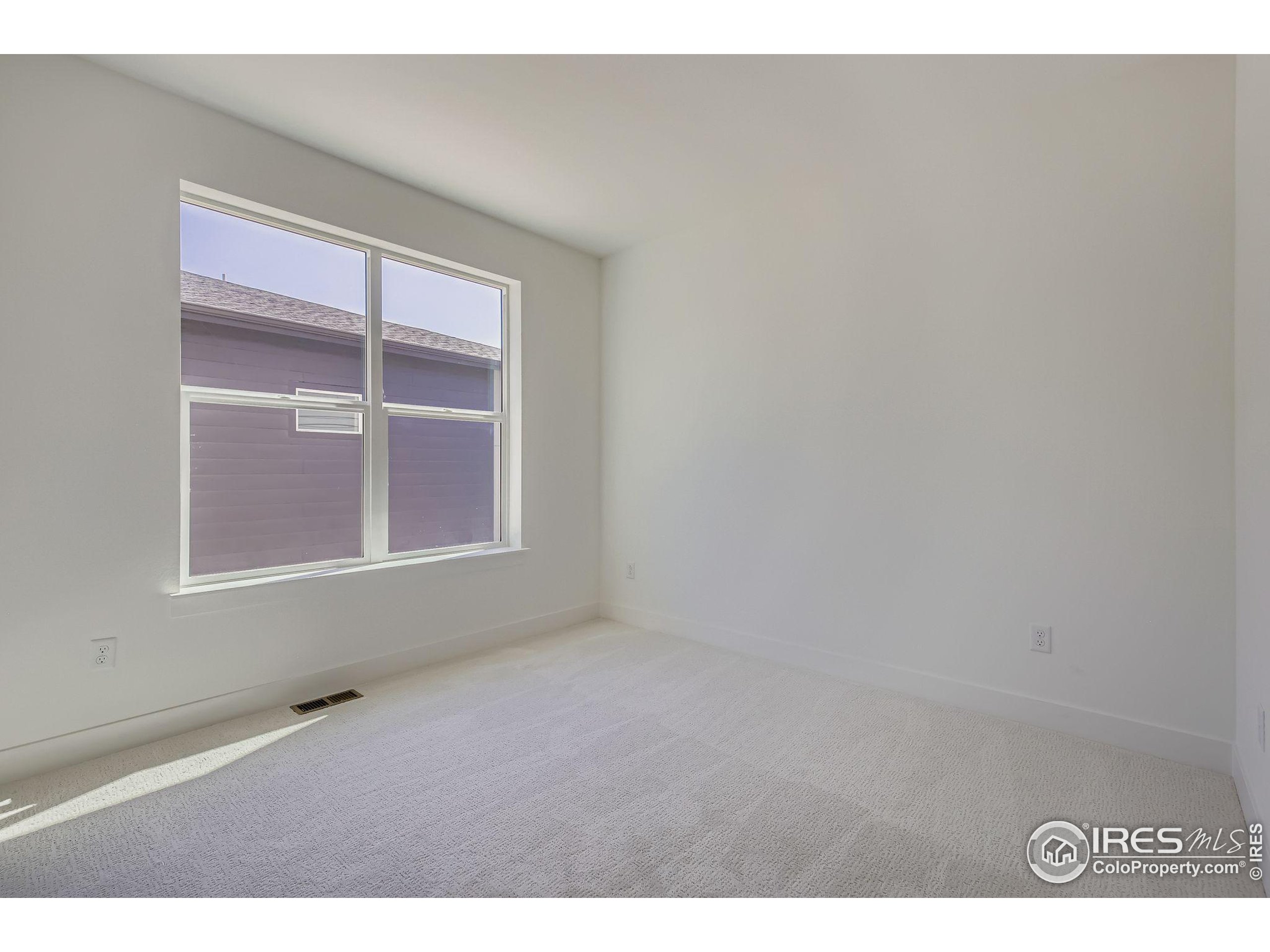Loveland, Colorado, 80538, United States, 5 Bedrooms Bedrooms, ,6 BathroomsBathrooms,Residential,For Sale,1913101