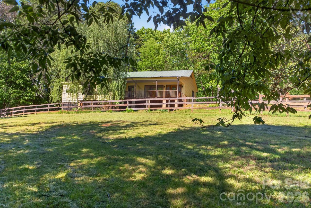 Columbus, North Carolina, 28722, United States, 2 Bedrooms Bedrooms, ,2 BathroomsBathrooms,Residential,For Sale,2044748