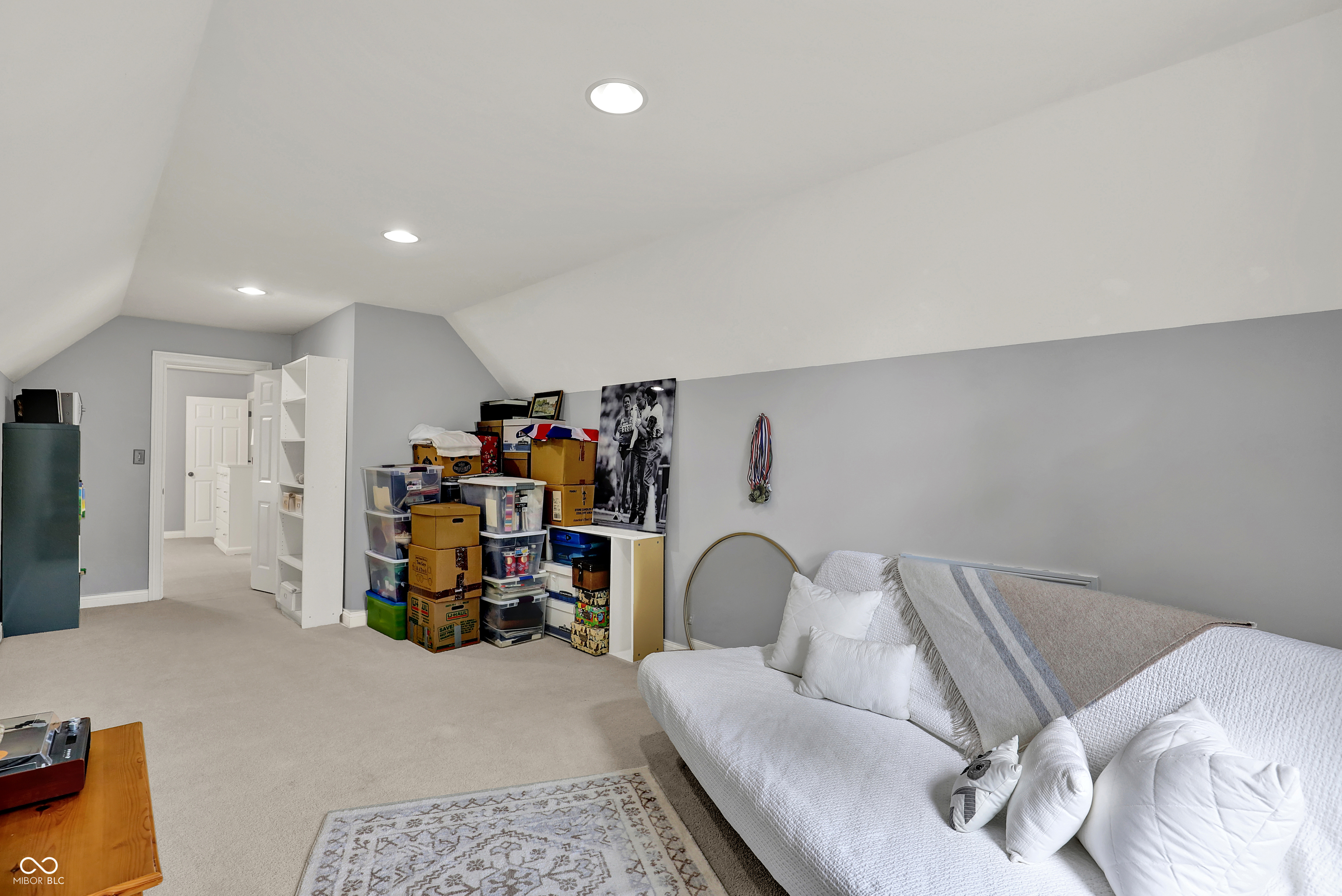 Zionsville, Indiana, 46077, United States, 5 Bedrooms Bedrooms, ,5 BathroomsBathrooms,Residential,For Sale,1978641