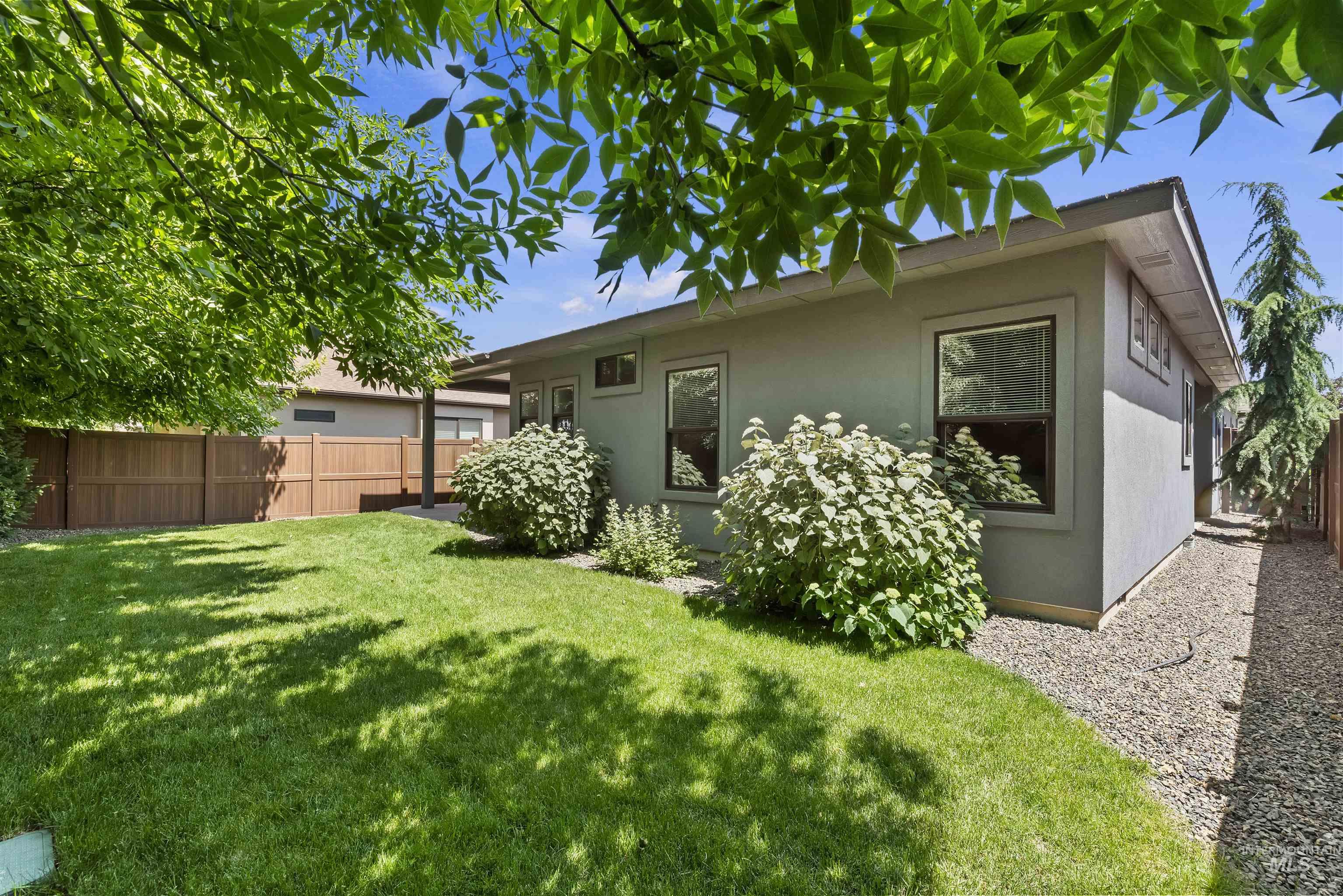 Meridian, Idaho, 83646, United States, 3 Bedrooms Bedrooms, ,2 BathroomsBathrooms,Residential,For Sale,1847600