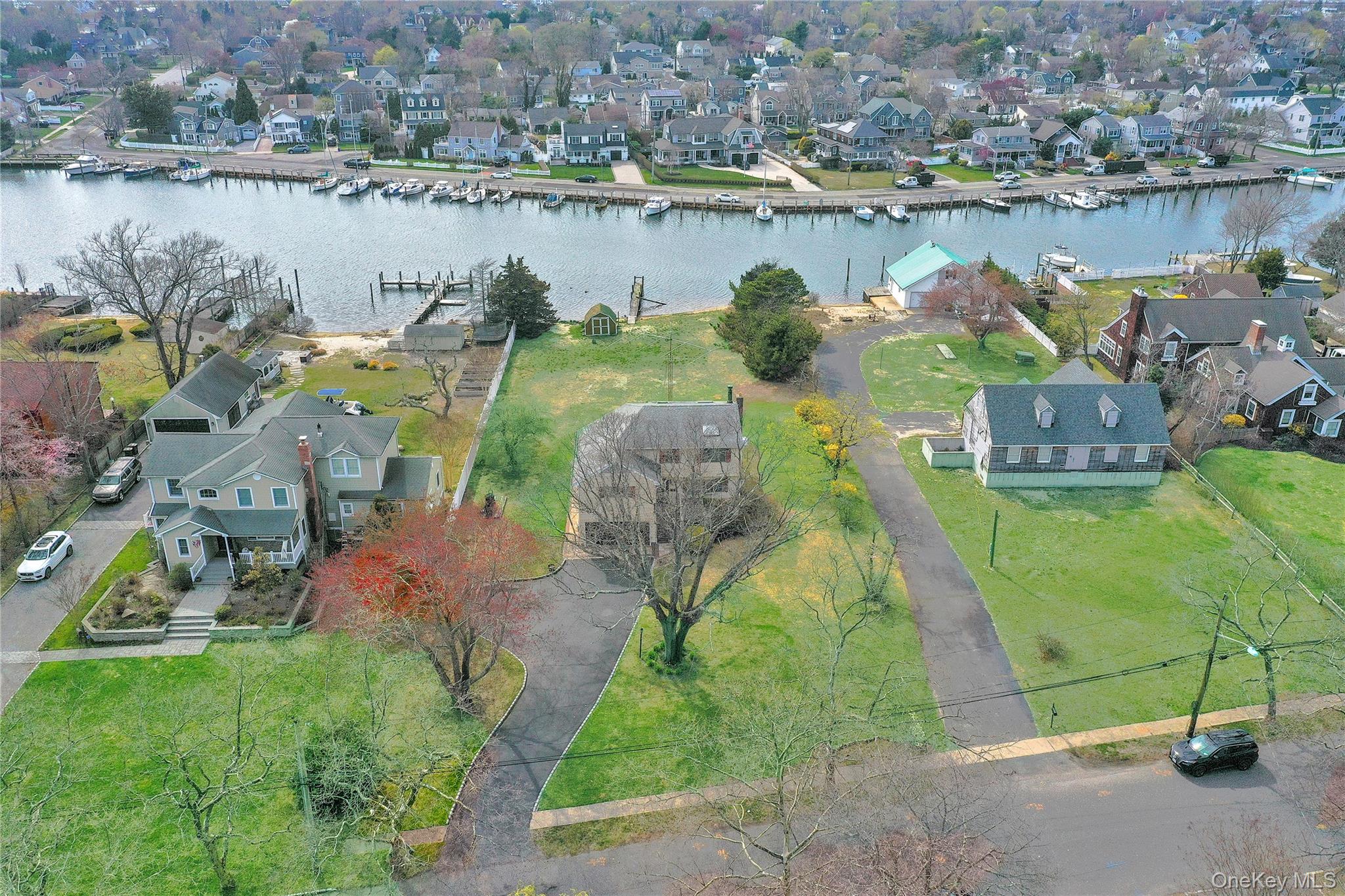  150 W Islip Road, West Islip, NY, 11795 - 物件實景