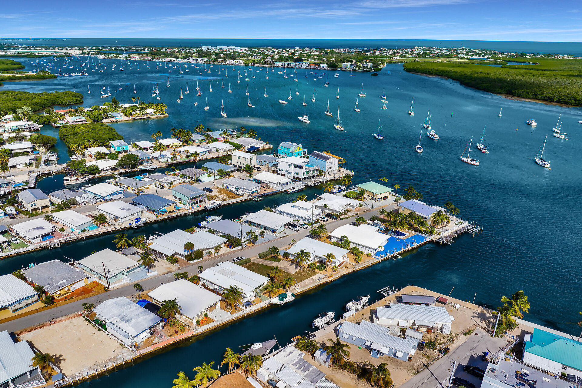 MARATHON, Florida, 33050, United States, 2 Bedrooms Bedrooms, ,2 BathroomsBathrooms,Residential,For Sale,1903685