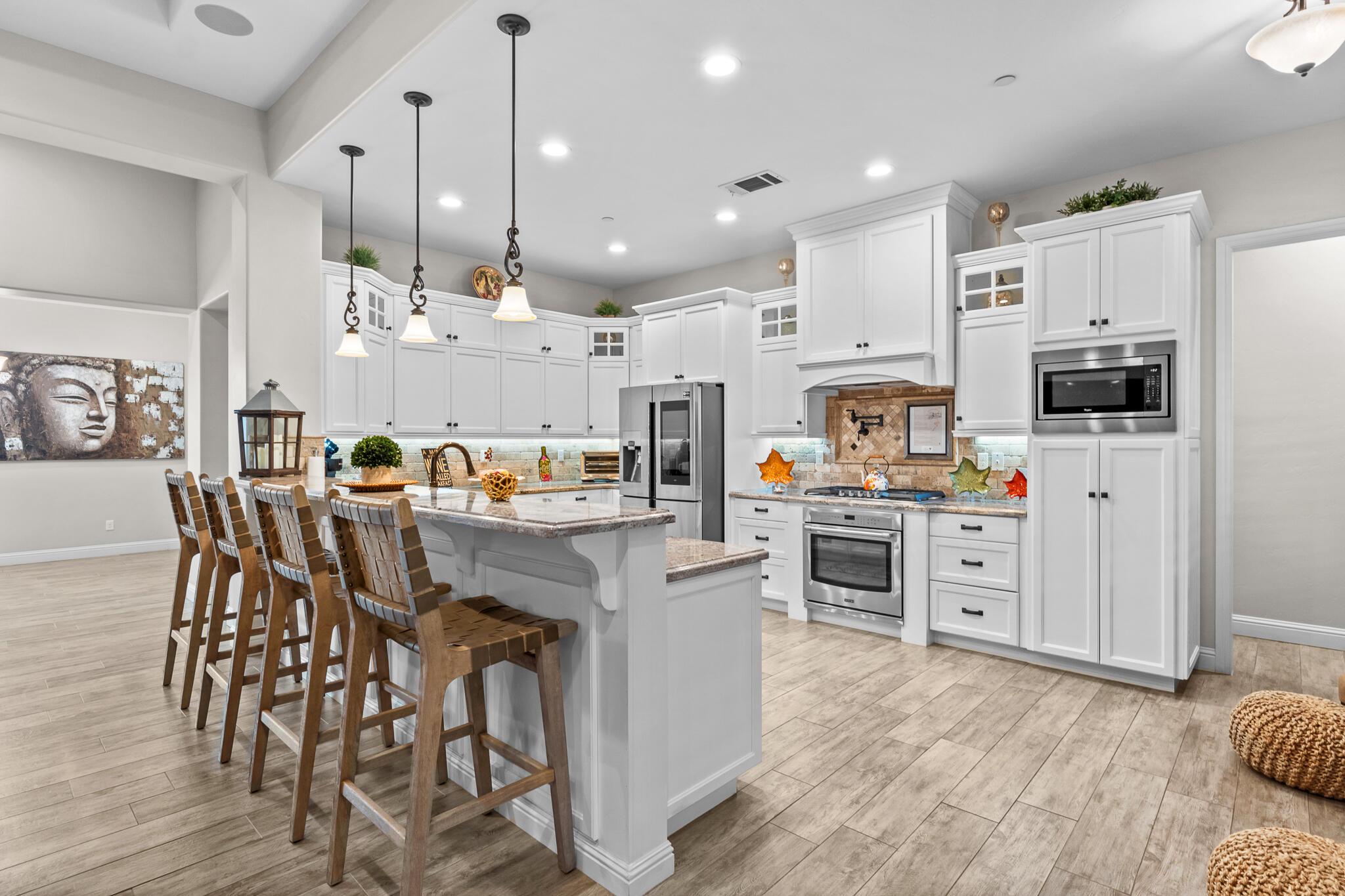 Visalia, California, 93291, United States, 4 Bedrooms Bedrooms, ,3 BathroomsBathrooms,Residential,For Sale,1976772