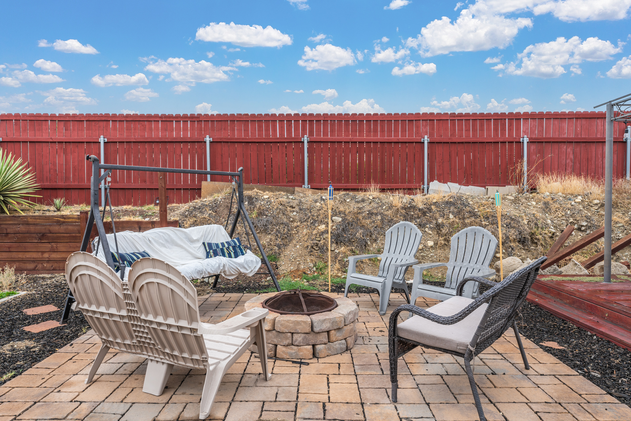 Rialto, California, 92376, United States, 4 Bedrooms Bedrooms, ,2 BathroomsBathrooms,Residential,For Sale,1994272