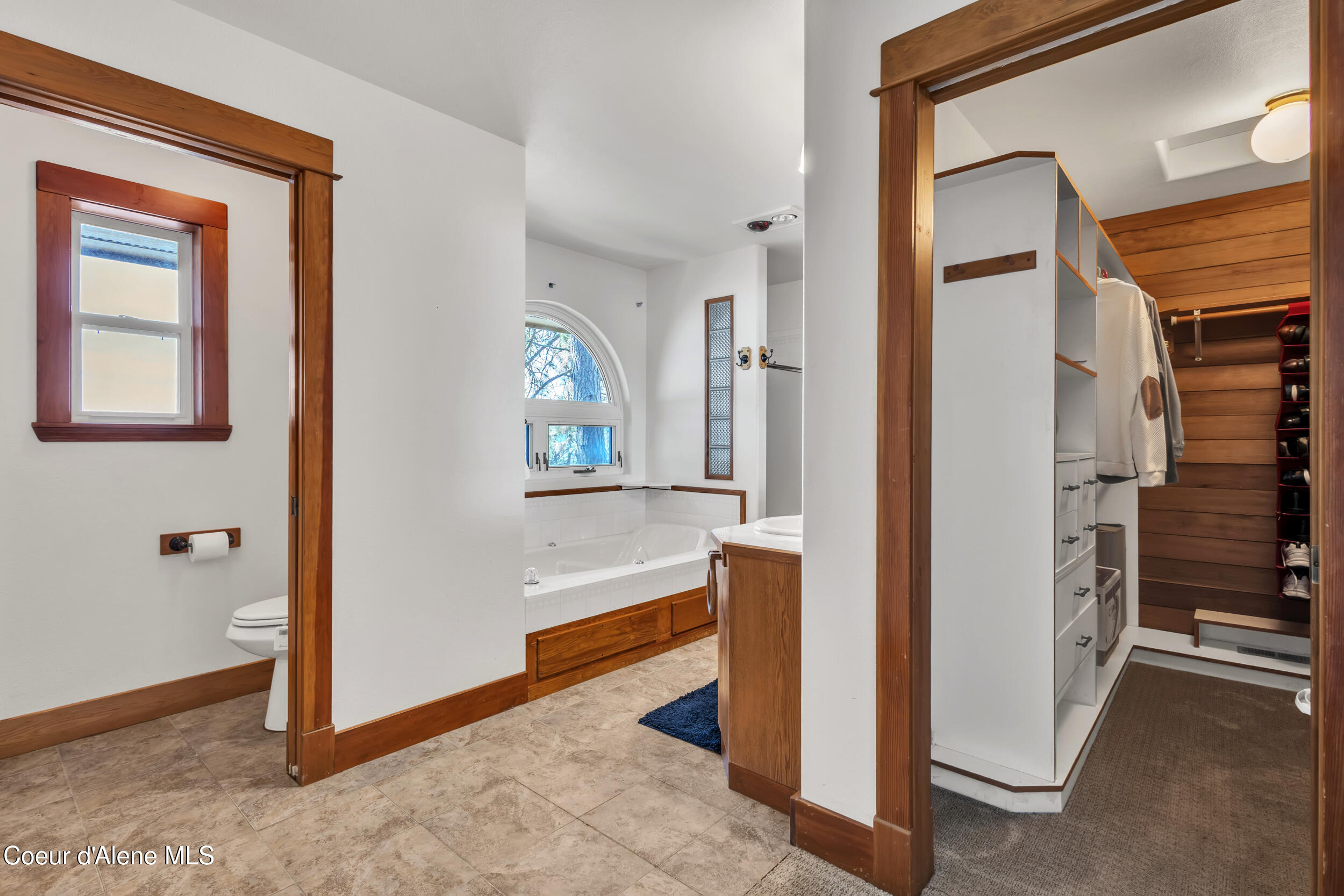 Harrison, Idaho, 83833, United States, 3 Bedrooms Bedrooms, ,3 BathroomsBathrooms,Residential,For Sale,2041876