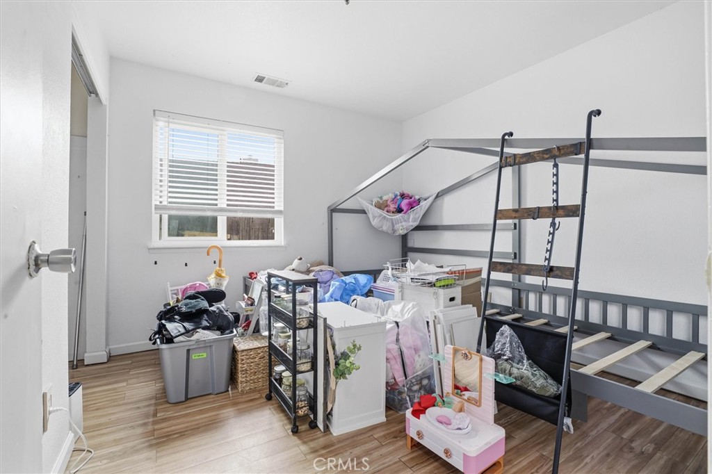 Paso Robles, California, 93446, United States, 5 Bedrooms Bedrooms, ,2 BathroomsBathrooms,Residential,For Sale,2034099