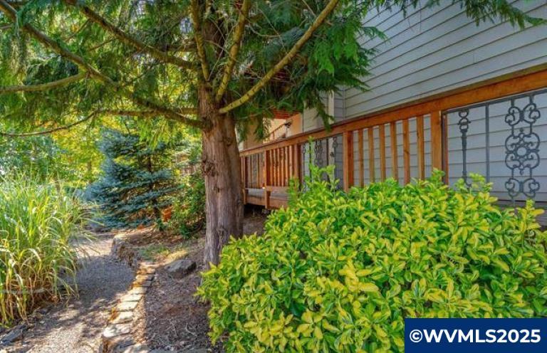 Salem, Oregon, 97306, United States, 4 Bedrooms Bedrooms, ,3 BathroomsBathrooms,Residential,For Sale,1989443