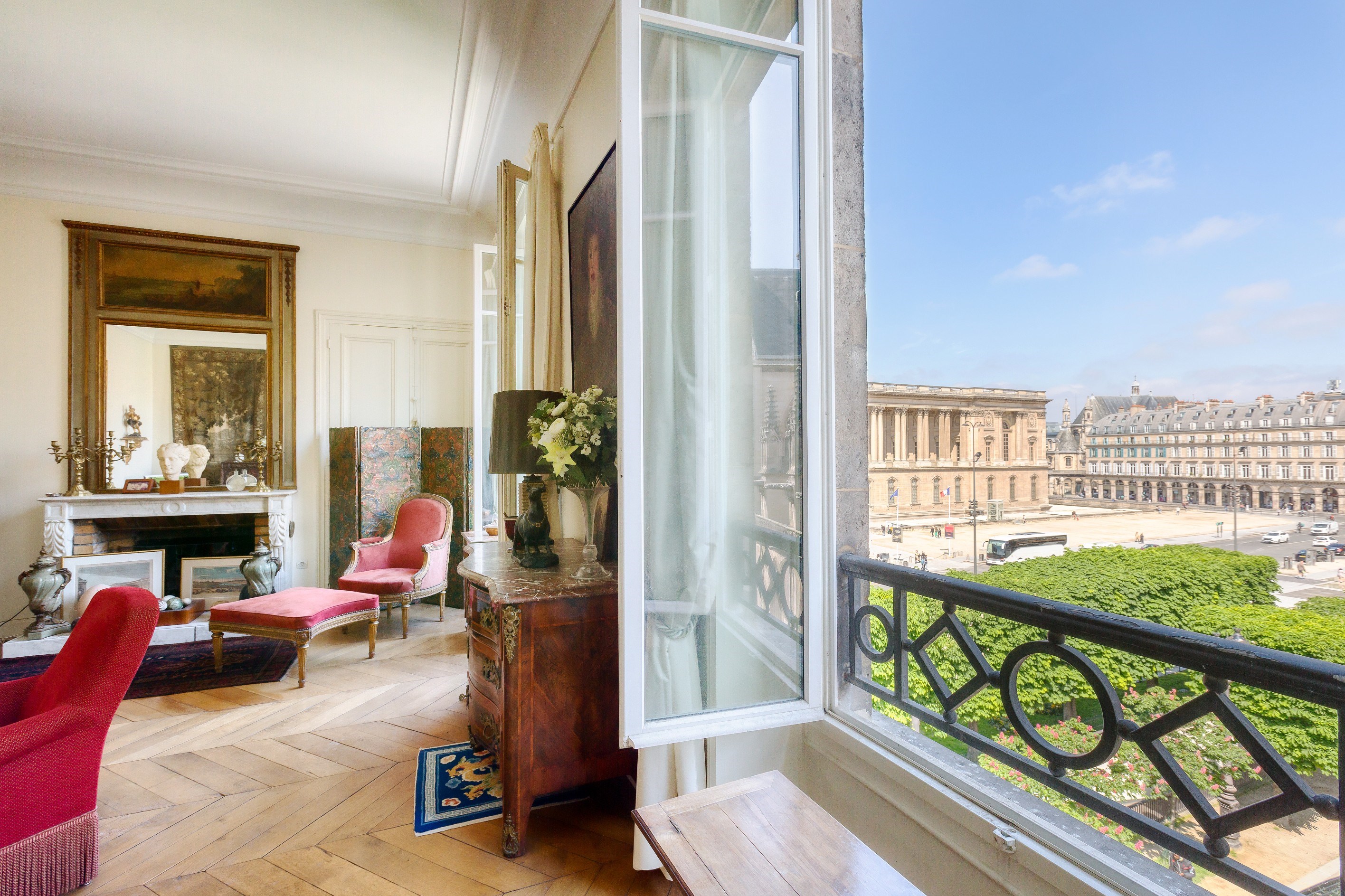  FOR SALE - Apartment - with a view - 2 bedrooms - Louvre - 75001 Paris - 物件實景