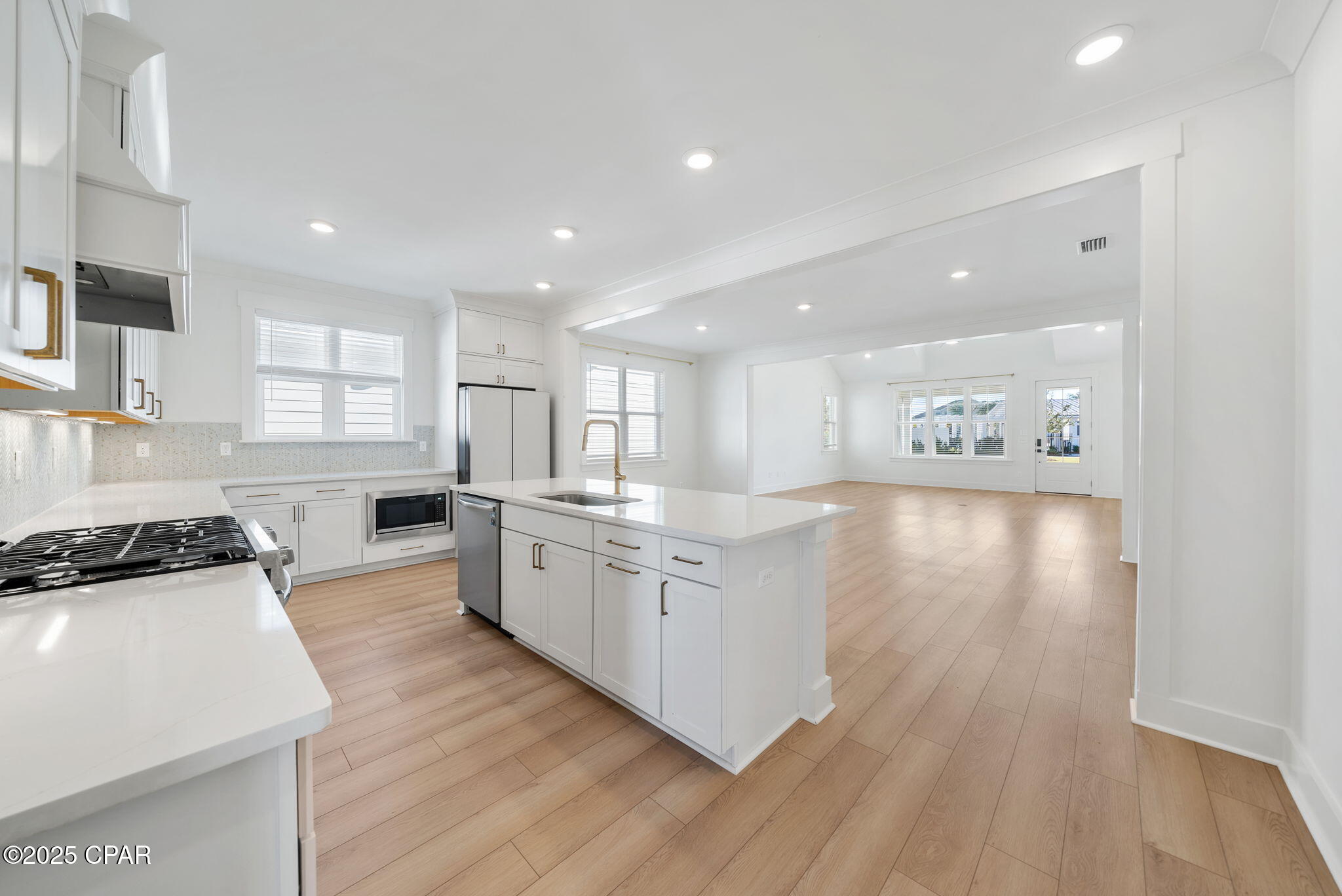 Panama City, Florida, 32405, United States, 4 Bedrooms Bedrooms, ,3 BathroomsBathrooms,Residential,For Sale,1991191