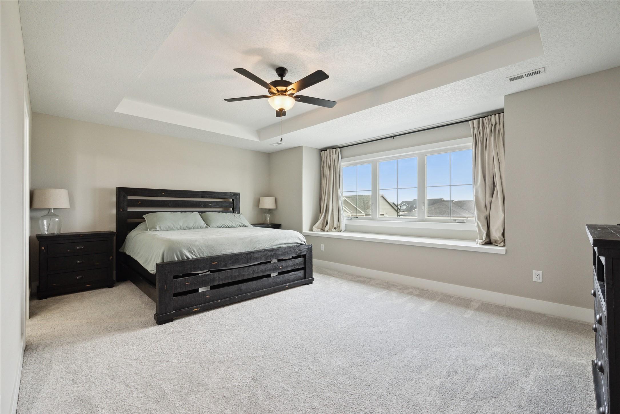 Waukee, Iowa, 50263, United States, 4 Bedrooms Bedrooms, ,3 BathroomsBathrooms,Residential,For Sale,1879799