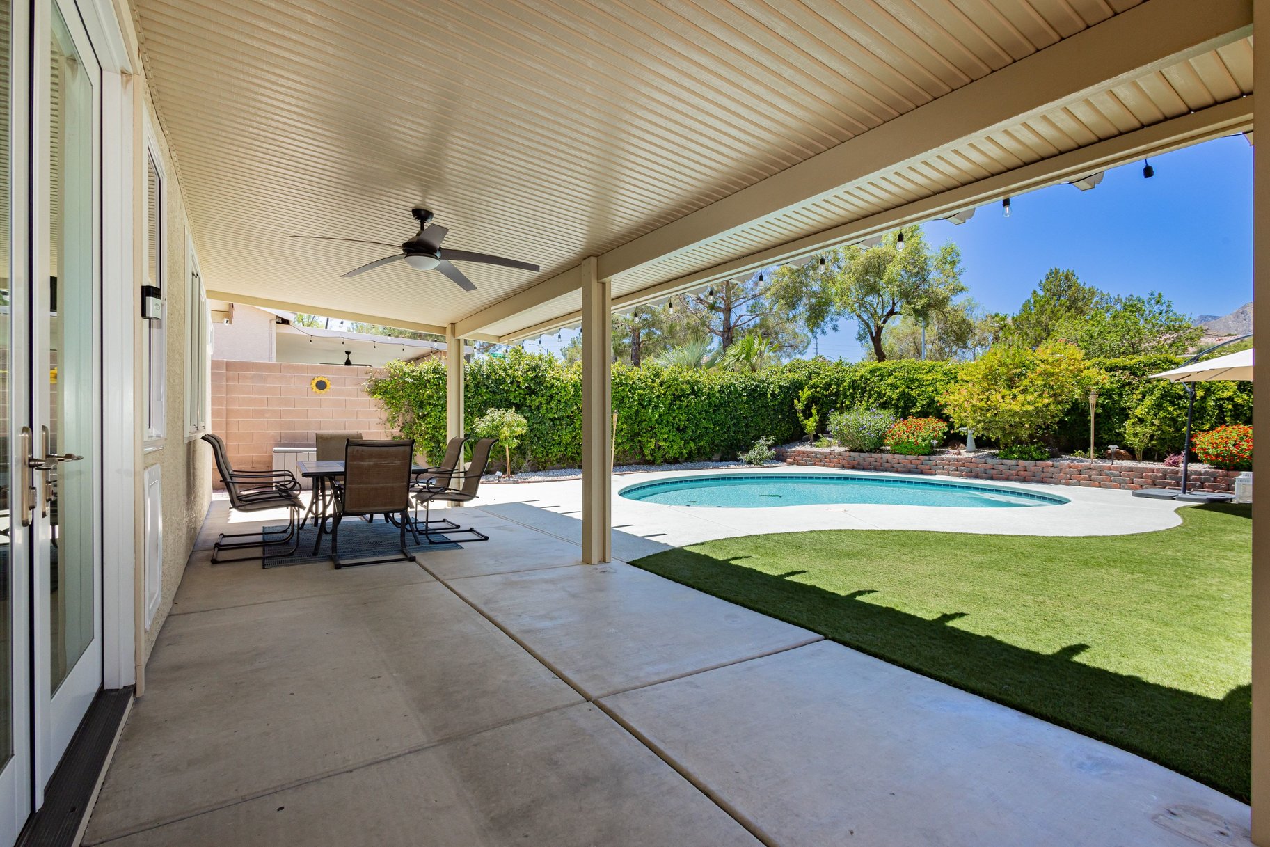  Backyard Oasis with Pool and Mountain Views - 物件實景