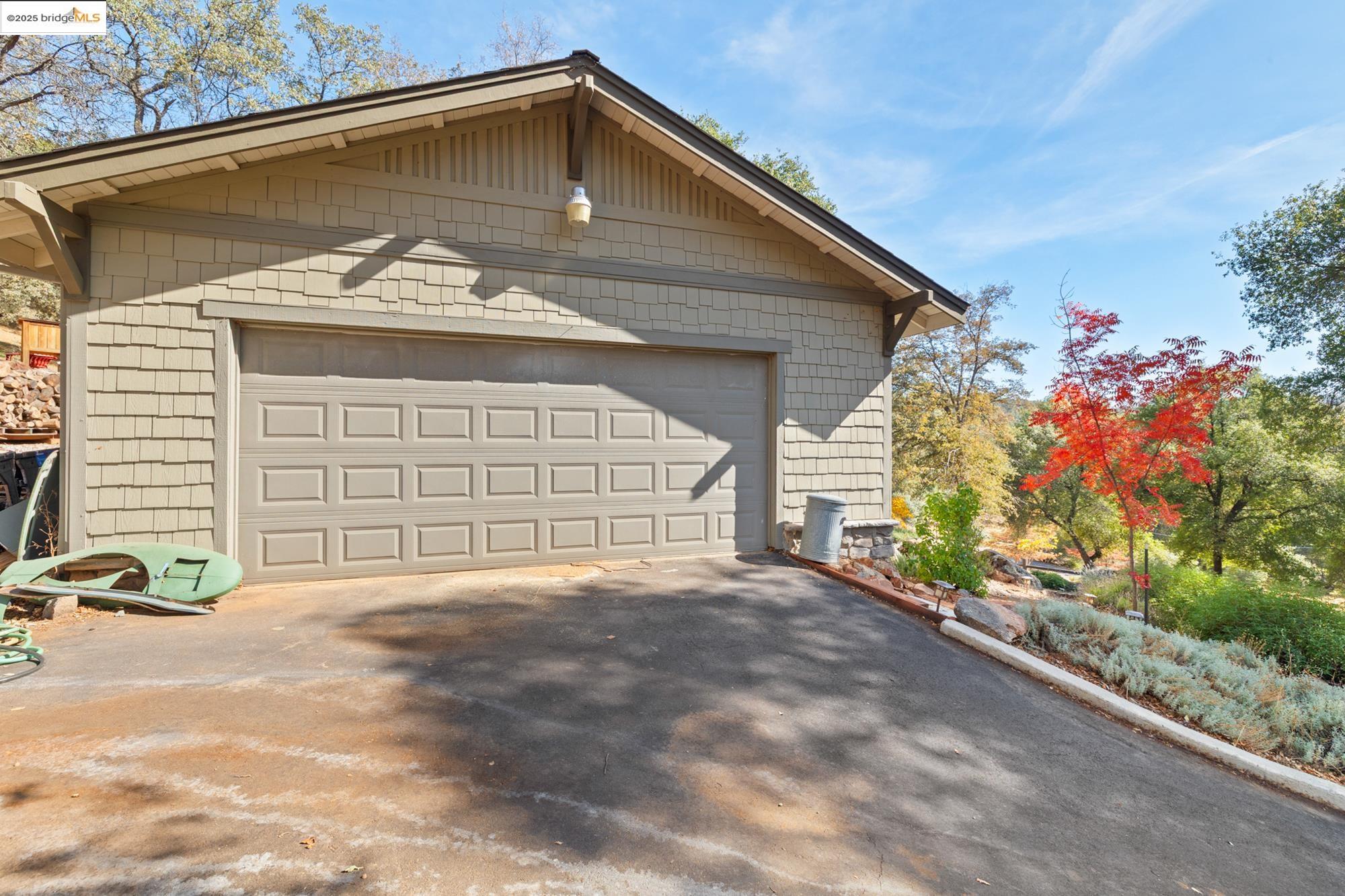 Sonora, California, 95370, United States, 4 Bedrooms Bedrooms, ,4 BathroomsBathrooms,Residential,For Sale,1987424