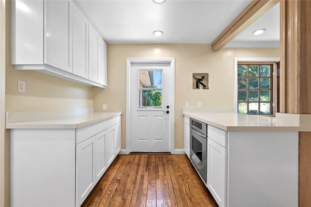 Sherman Oaks, California, 91403, United States, 4 Bedrooms Bedrooms, ,3 BathroomsBathrooms,Residential,For Sale,1848816