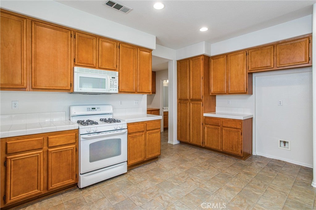 Beaumont, California, 92223, United States, 3 Bedrooms Bedrooms, ,3 BathroomsBathrooms,Residential,For Sale,1870698