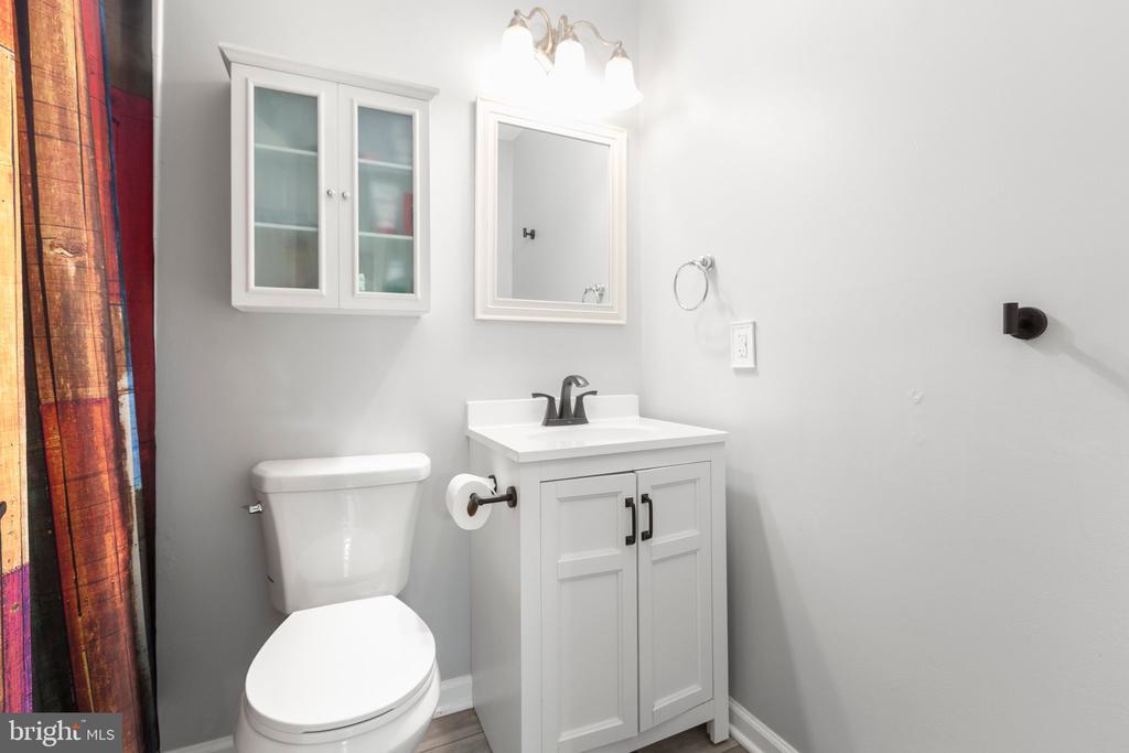 Fredericksburg, Virginia, 22407, United States, 4 Bedrooms Bedrooms, ,4 BathroomsBathrooms,Residential,For Sale,1849962