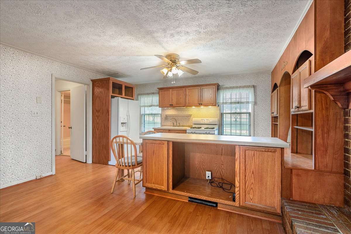 Athens, Georgia, 30607, United States, 4 Bedrooms Bedrooms, ,2 BathroomsBathrooms,Residential,For Sale,1875315