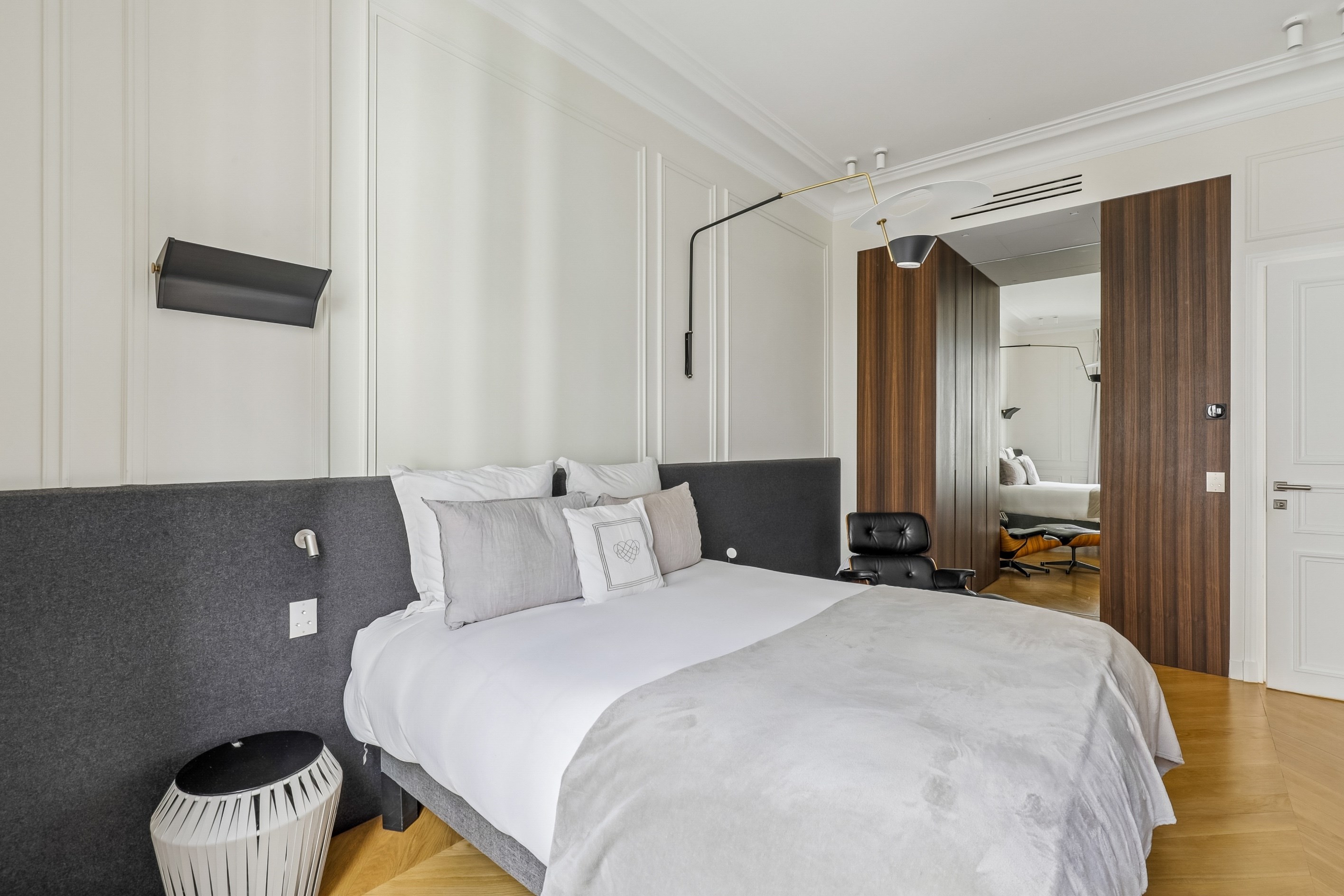  A magnificent Haussmann-style apartment renovated by a renowned architect - 物件實景