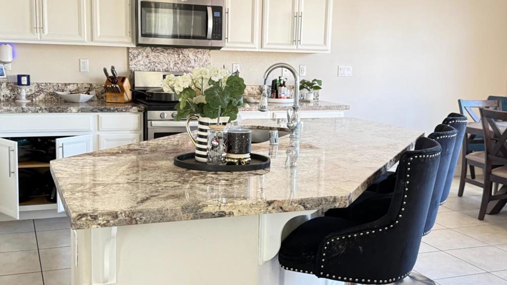 Hollister, California, 95023, United States, 4 Bedrooms Bedrooms, ,3 BathroomsBathrooms,Residential,For Sale,1980715