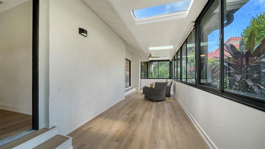 Sarasota, Florida, 34231, United States, 3 Bedrooms Bedrooms, ,2 BathroomsBathrooms,Residential,For Sale,1986536