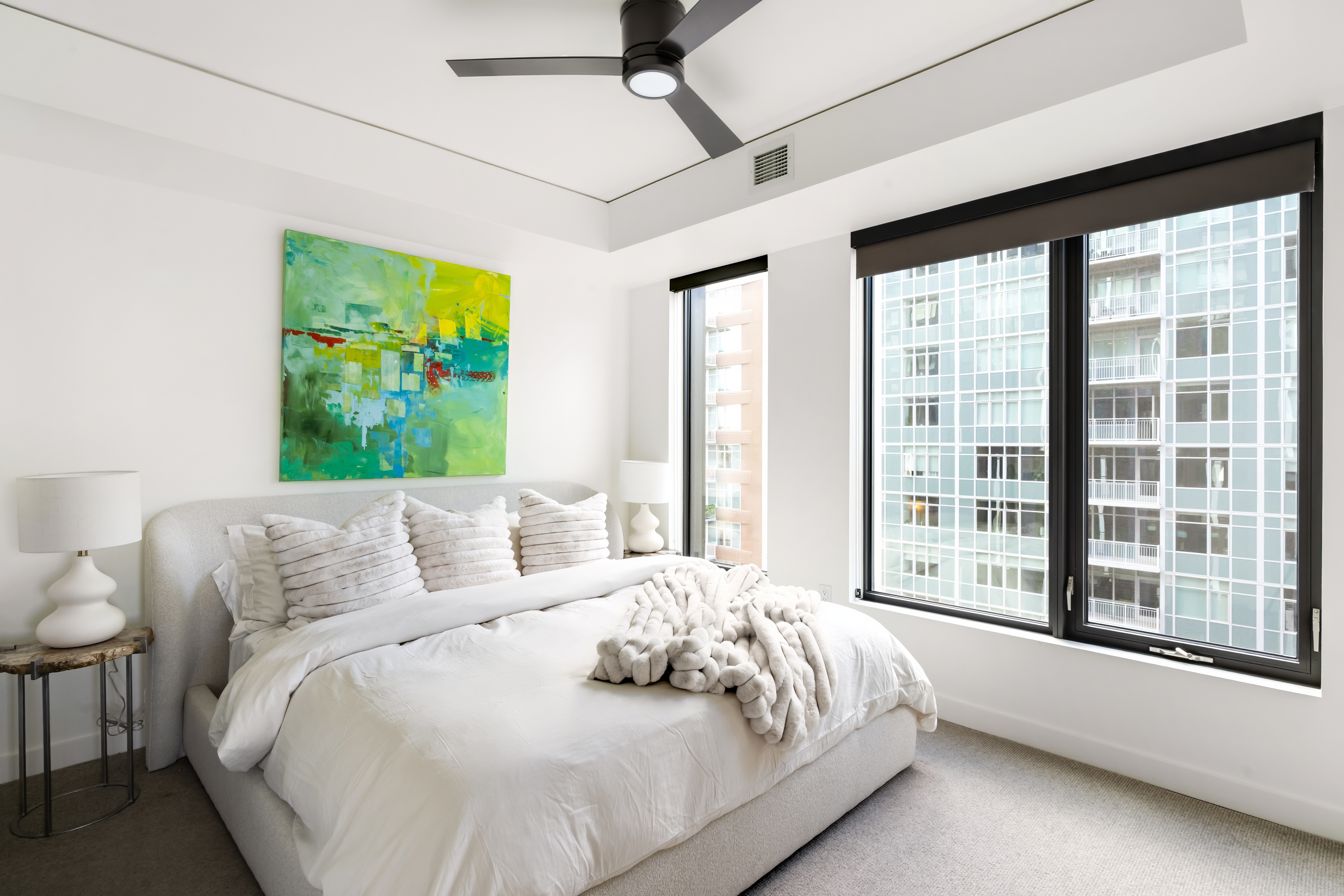  Rare three-bedroom corner residence sits on the quiet side of The Coloradan - 物件實景