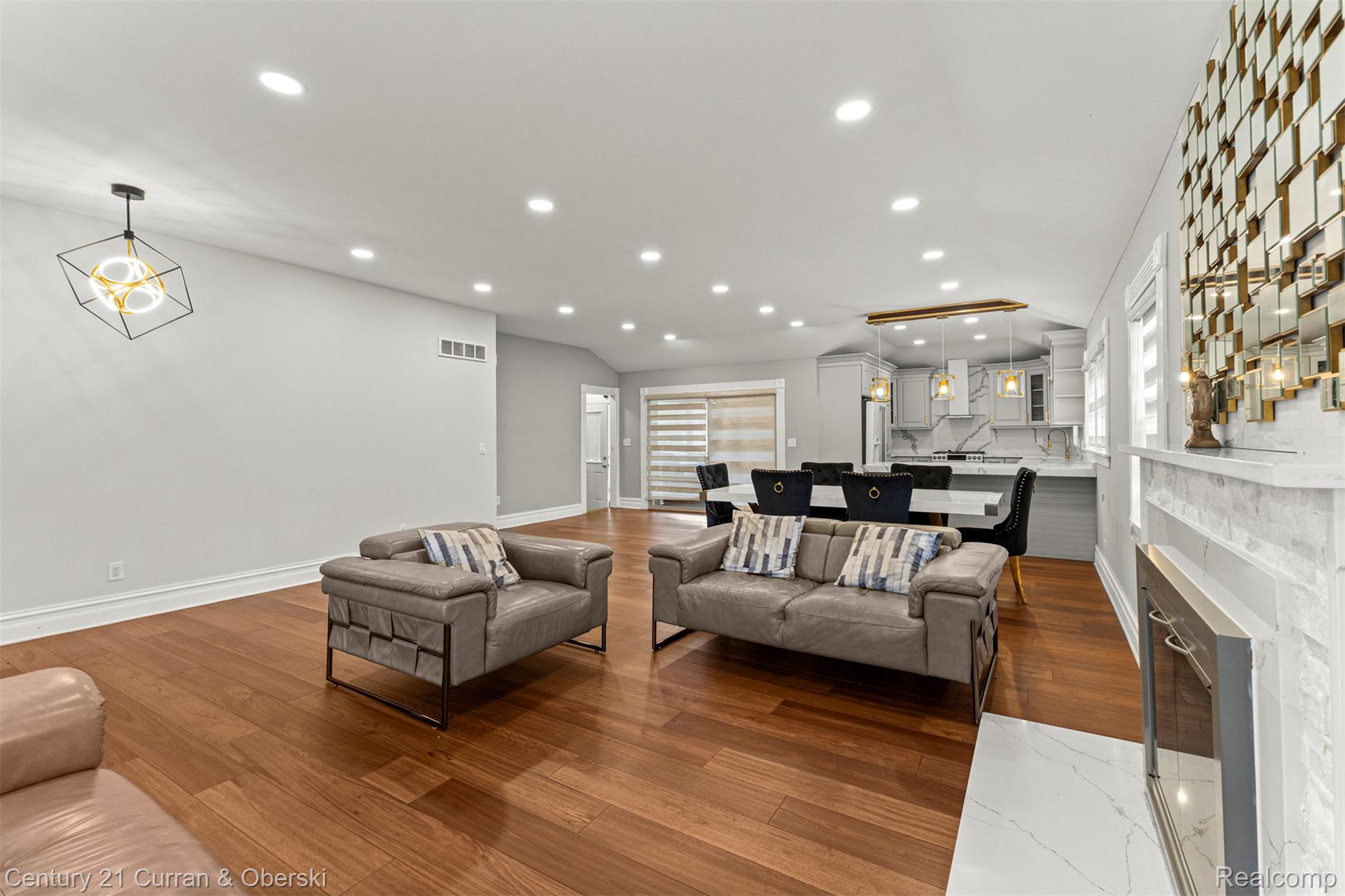 Dearborn Heights, Michigan, 48127, United States, 3 Bedrooms Bedrooms, ,3 BathroomsBathrooms,Residential,For Sale,1979966