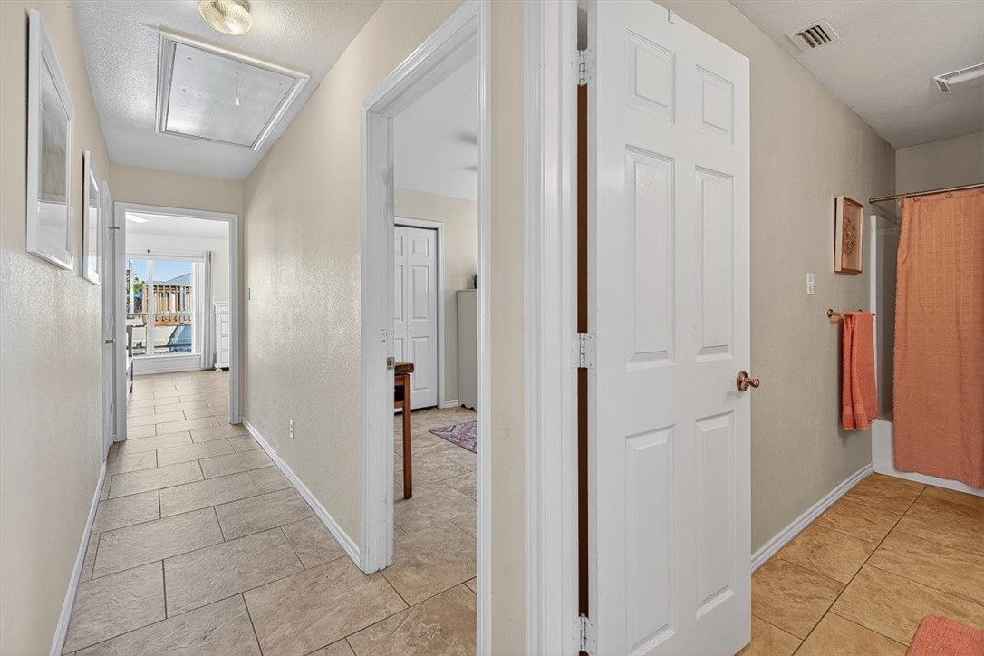 Corpus Christi, Texas, 78418, United States, 3 Bedrooms Bedrooms, ,2 BathroomsBathrooms,Residential,For Sale,1997233