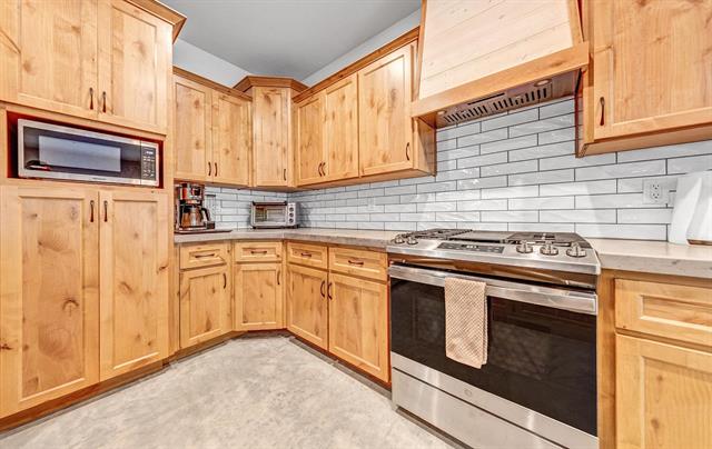Lake Almanor West, California, 96020, United States, 3 Bedrooms Bedrooms, ,2 BathroomsBathrooms,Residential,For Sale,1857192