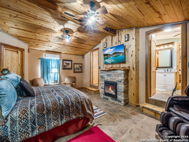 Bandera, Texas, 78003, United States, ,Residential,For Sale,1932665