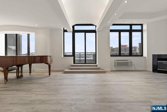 Cliffside Park, New Jersey, 07010, United States, 3 Bedrooms Bedrooms, ,4 BathroomsBathrooms,Residential,For Sale,1885354