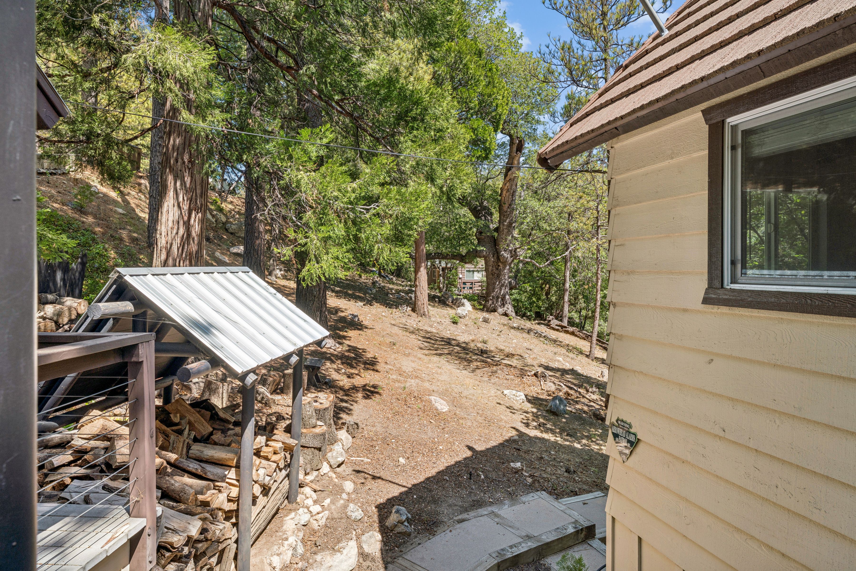  686 Grass Valley Road, Lake Arrowhead, CA 92352 - 物件實景