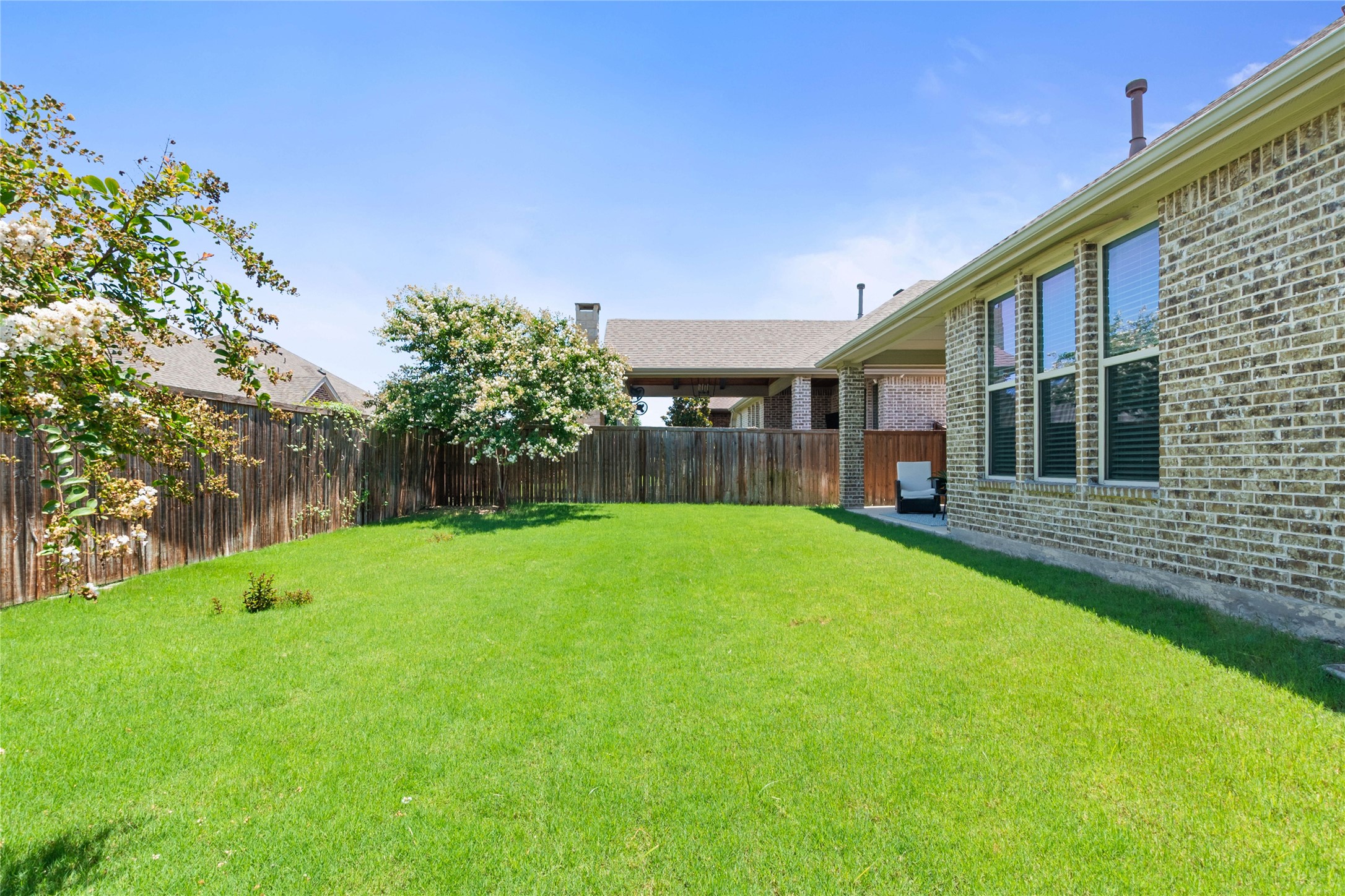 Carrollton, Texas, 75010, United States, 3 Bedrooms Bedrooms, ,2 BathroomsBathrooms,Residential,For Sale,1901690