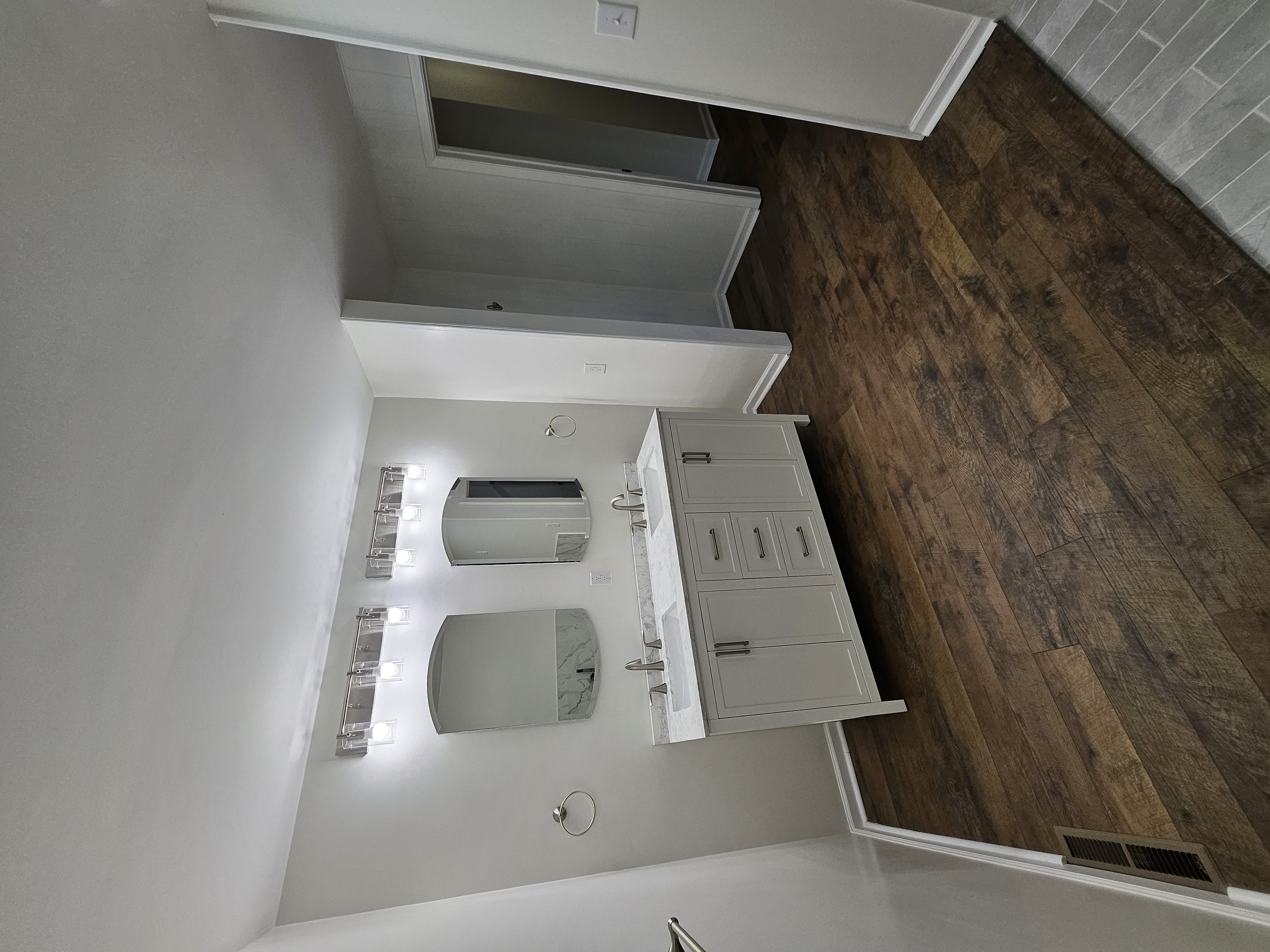 Monett, Missouri, 65708, United States, 4 Bedrooms Bedrooms, ,4 BathroomsBathrooms,Residential,For Sale,1998784