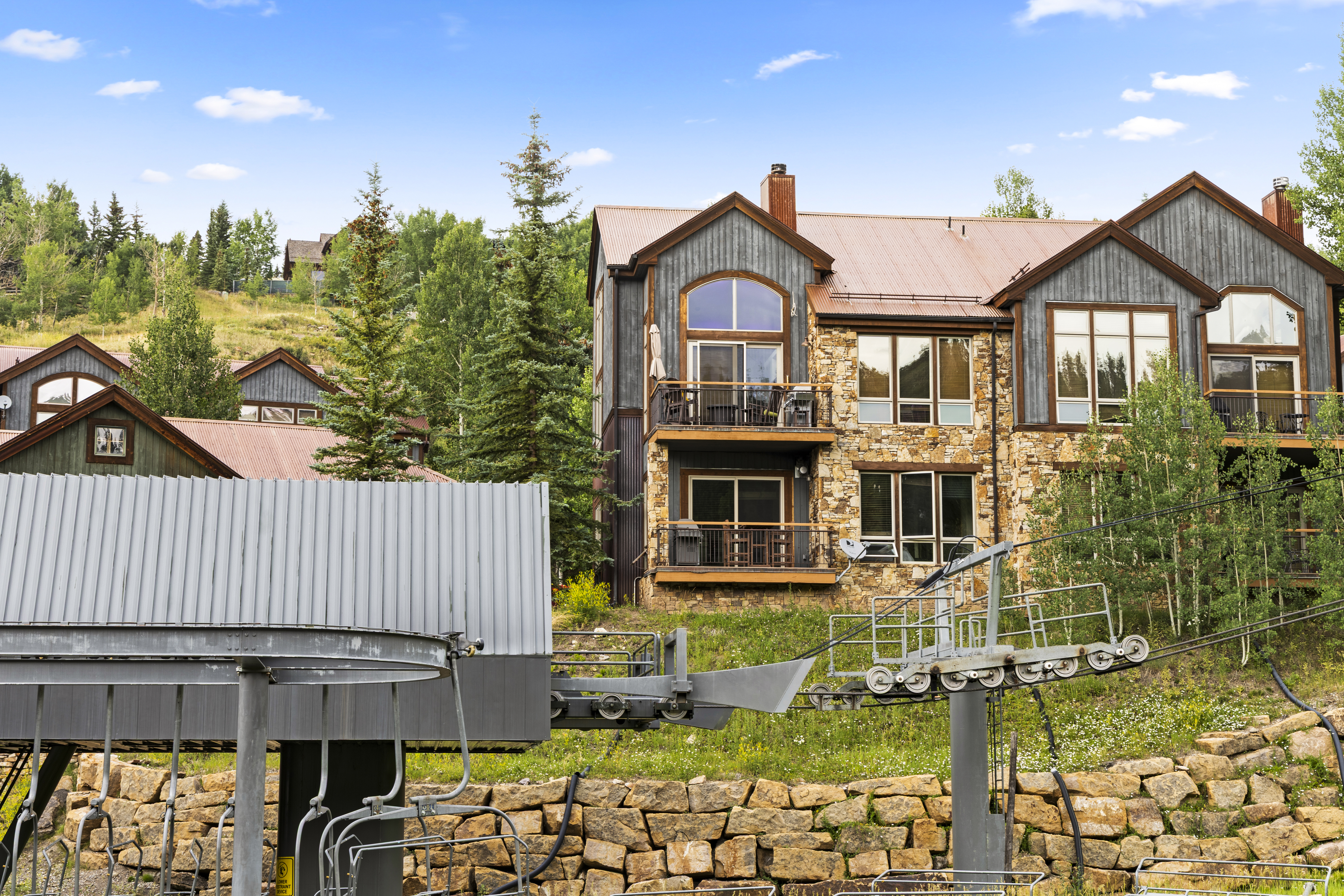  A Rare and Coveted Direct Ski Trail-side Residence at The Terrace - 物件實景