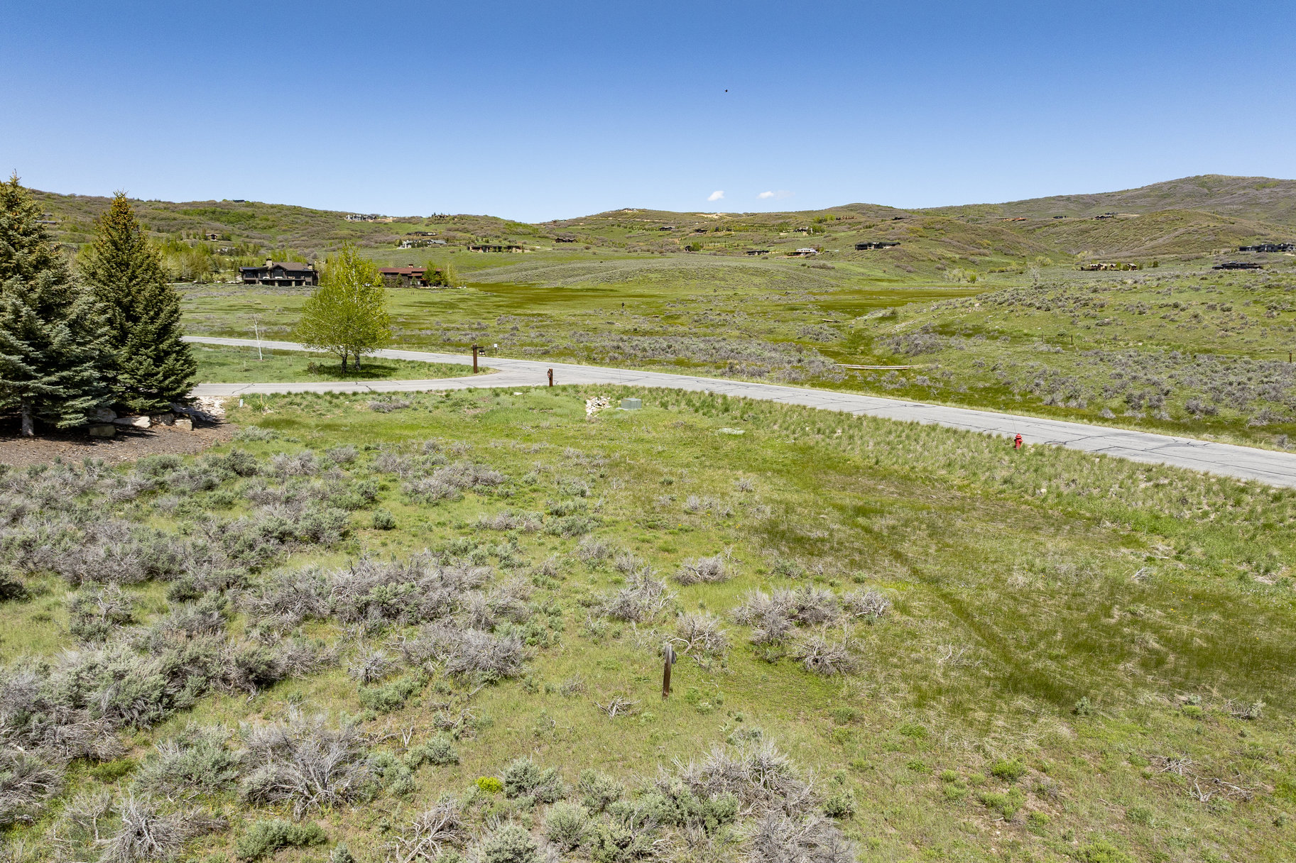  South-facing, Flat Lot on the 4th Green at Glenwild with Ski Resort Views - 物件實景