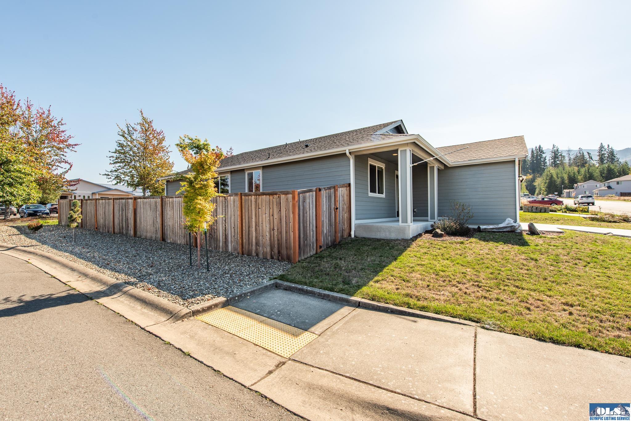 Port Angeles, Washington, 98362, United States, 3 Bedrooms Bedrooms, ,2 BathroomsBathrooms,Residential,For Sale,1964225