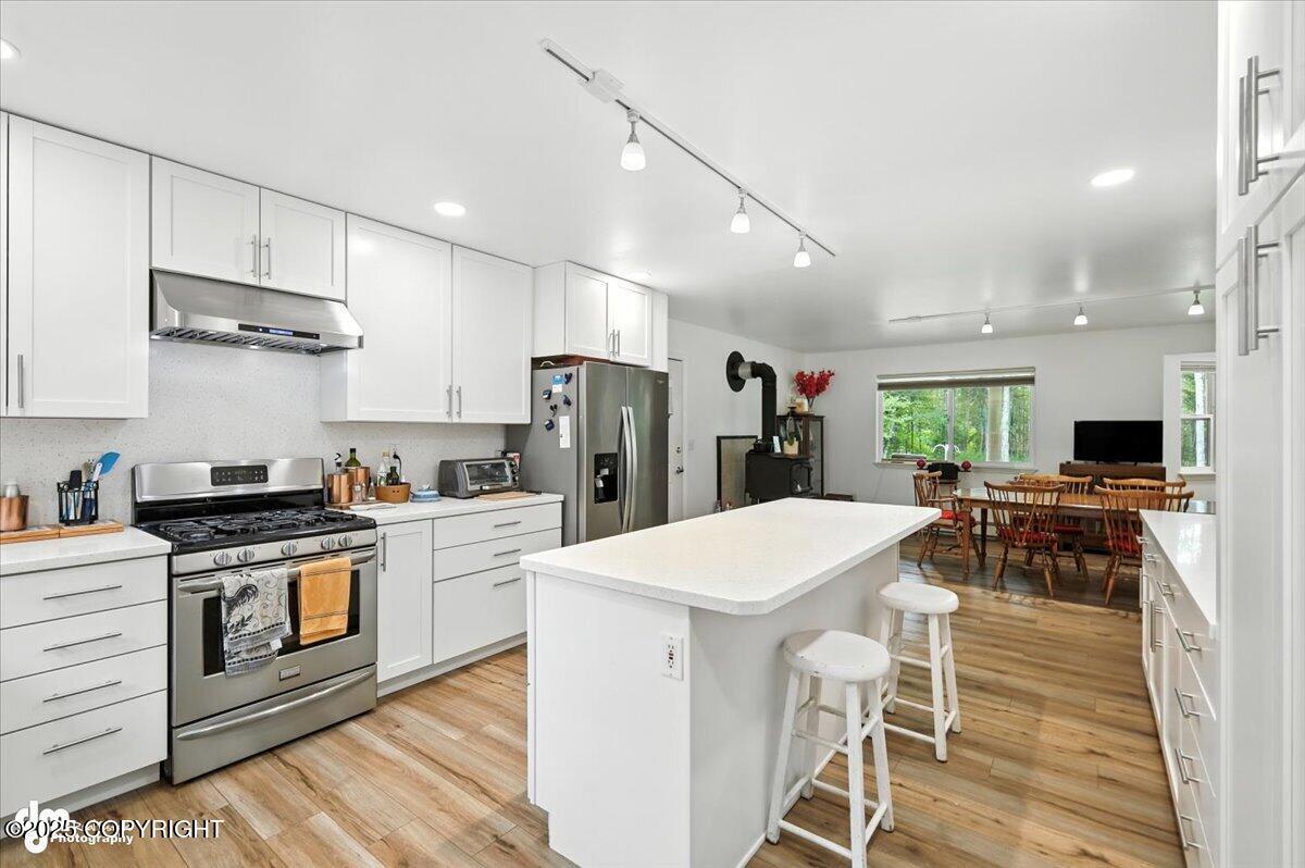 Wasilla, Alaska, 99654, United States, 5 Bedrooms Bedrooms, ,4 BathroomsBathrooms,Residential,For Sale,1974531