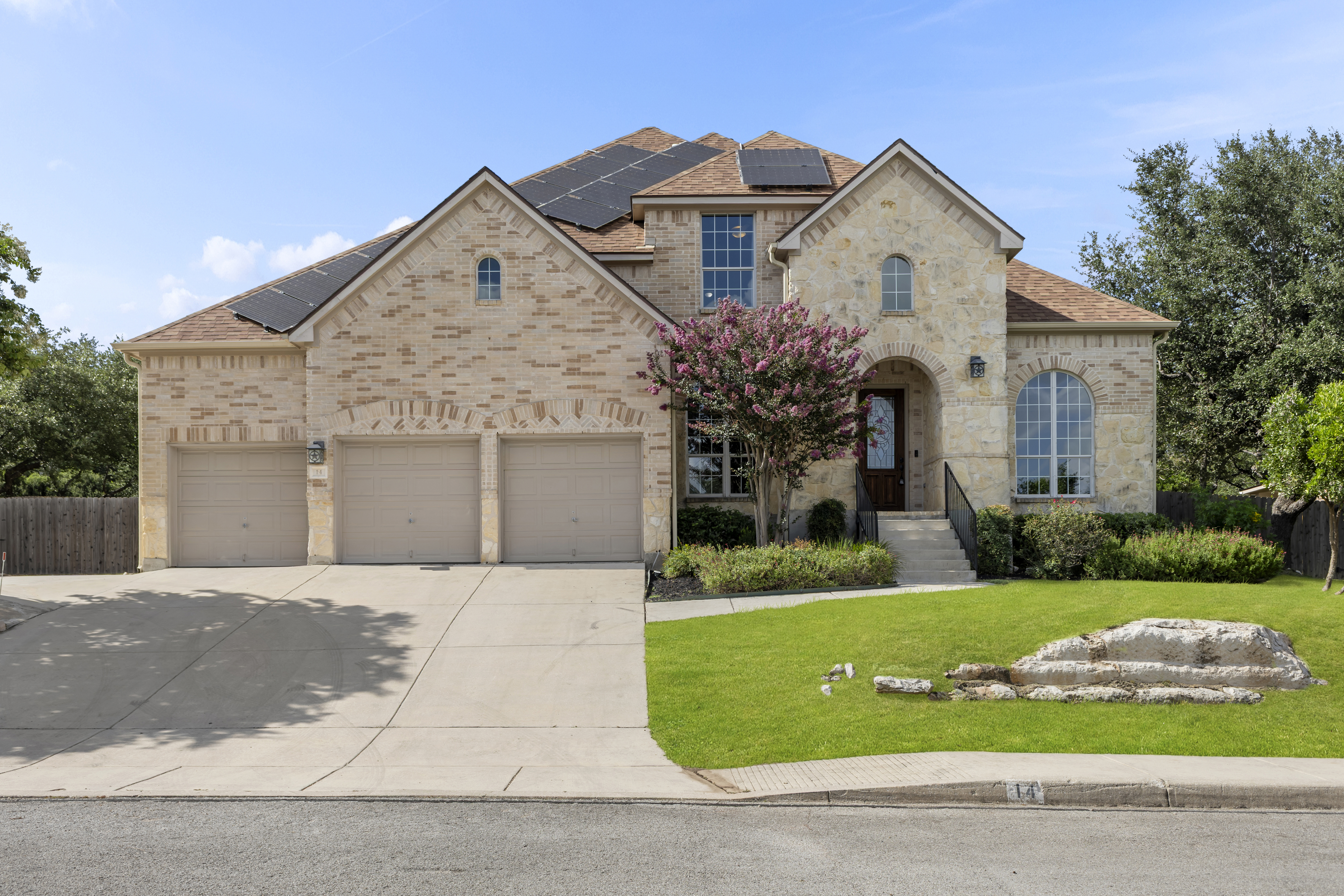  Energy Efficient Stone Oak Living in Gated Mesa Grande - 物件實景