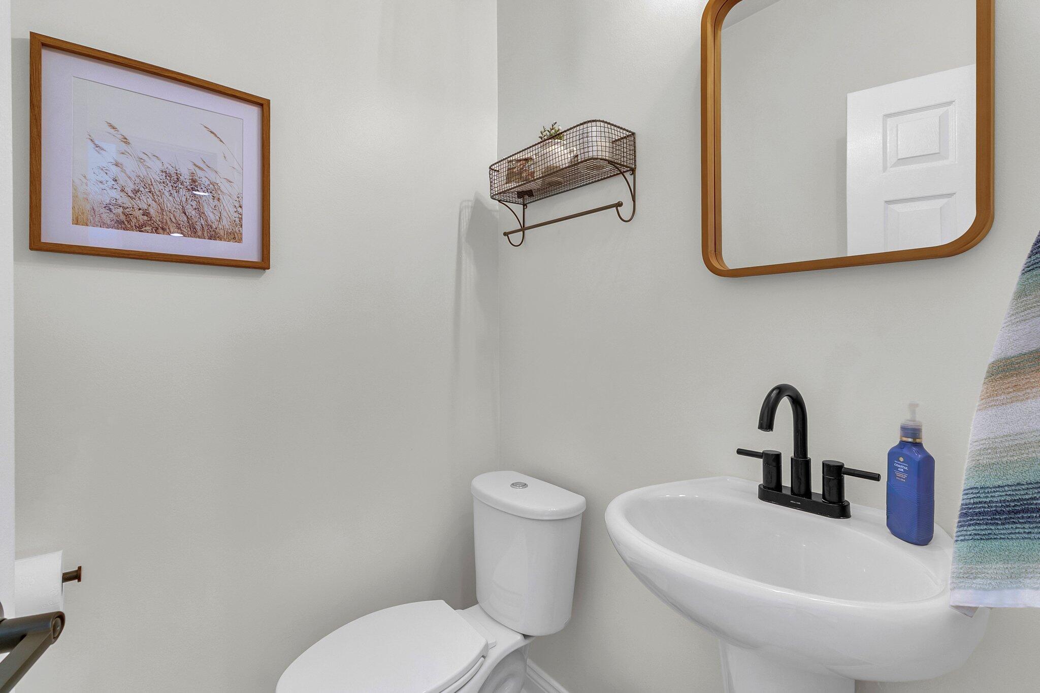 Charleston, South Carolina, 29414, United States, 4 Bedrooms Bedrooms, ,3 BathroomsBathrooms,Residential,For Sale,1979089